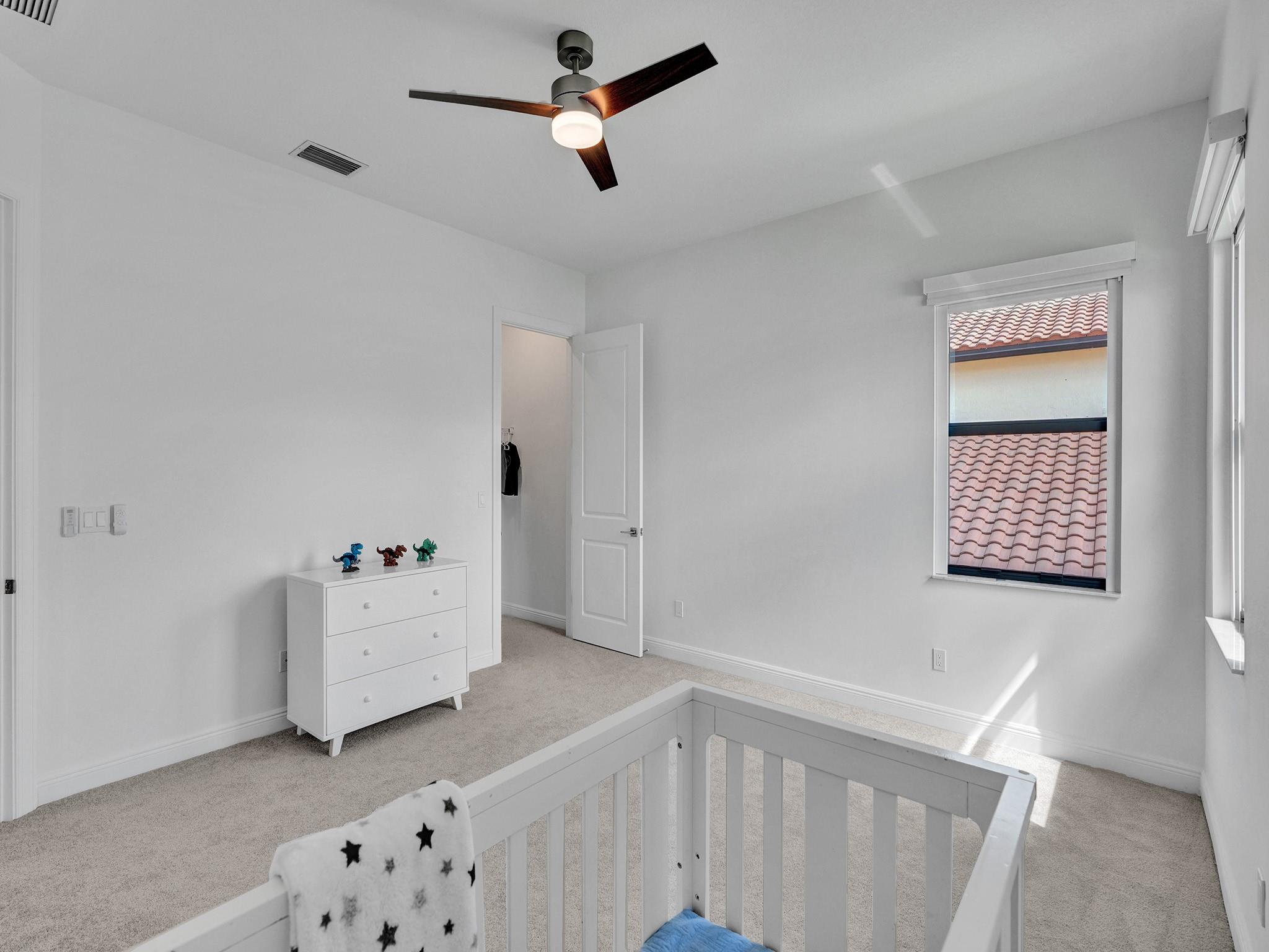 9040 W Parkland Bay Trl
