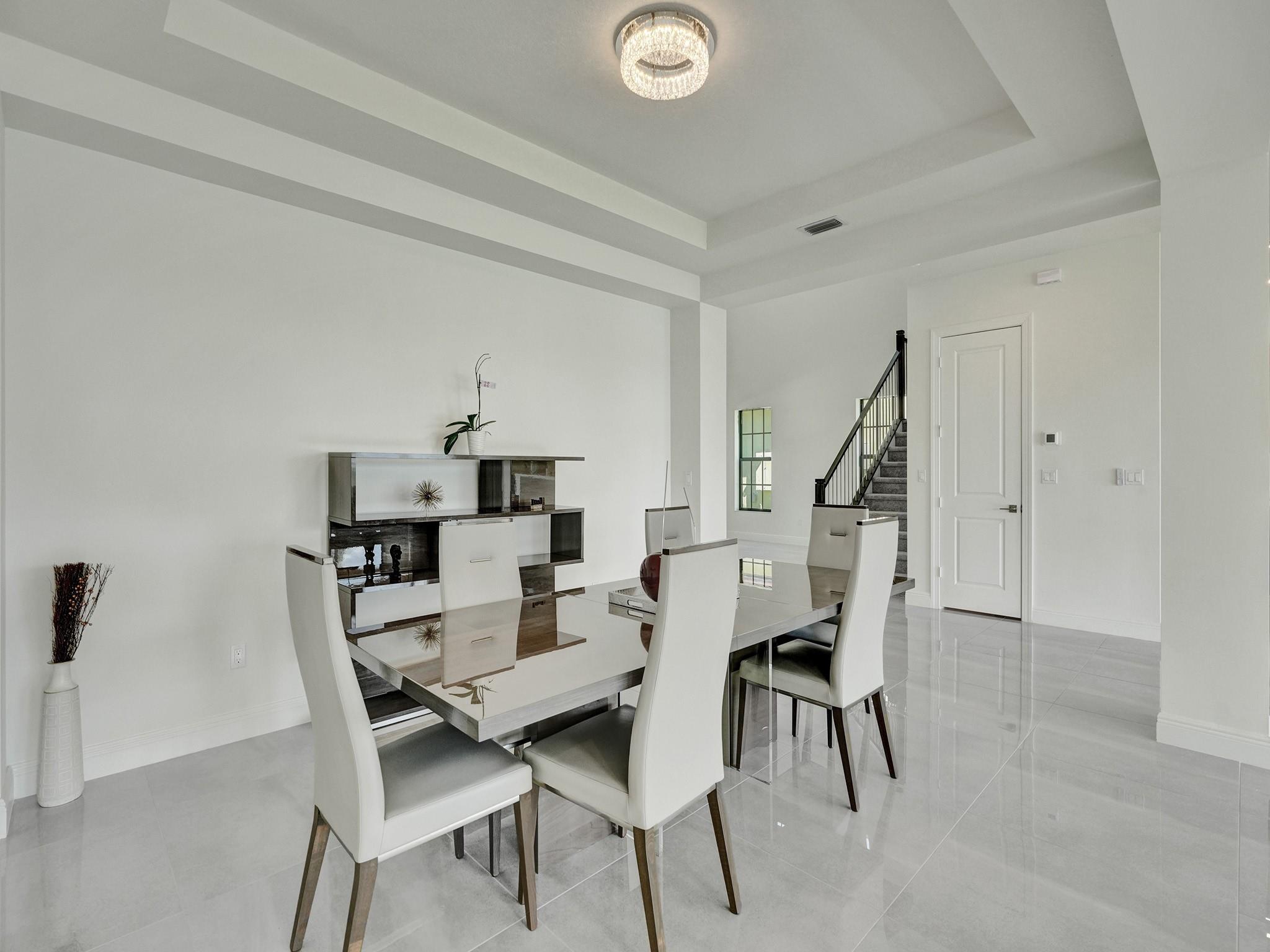 9040 W Parkland Bay Trl