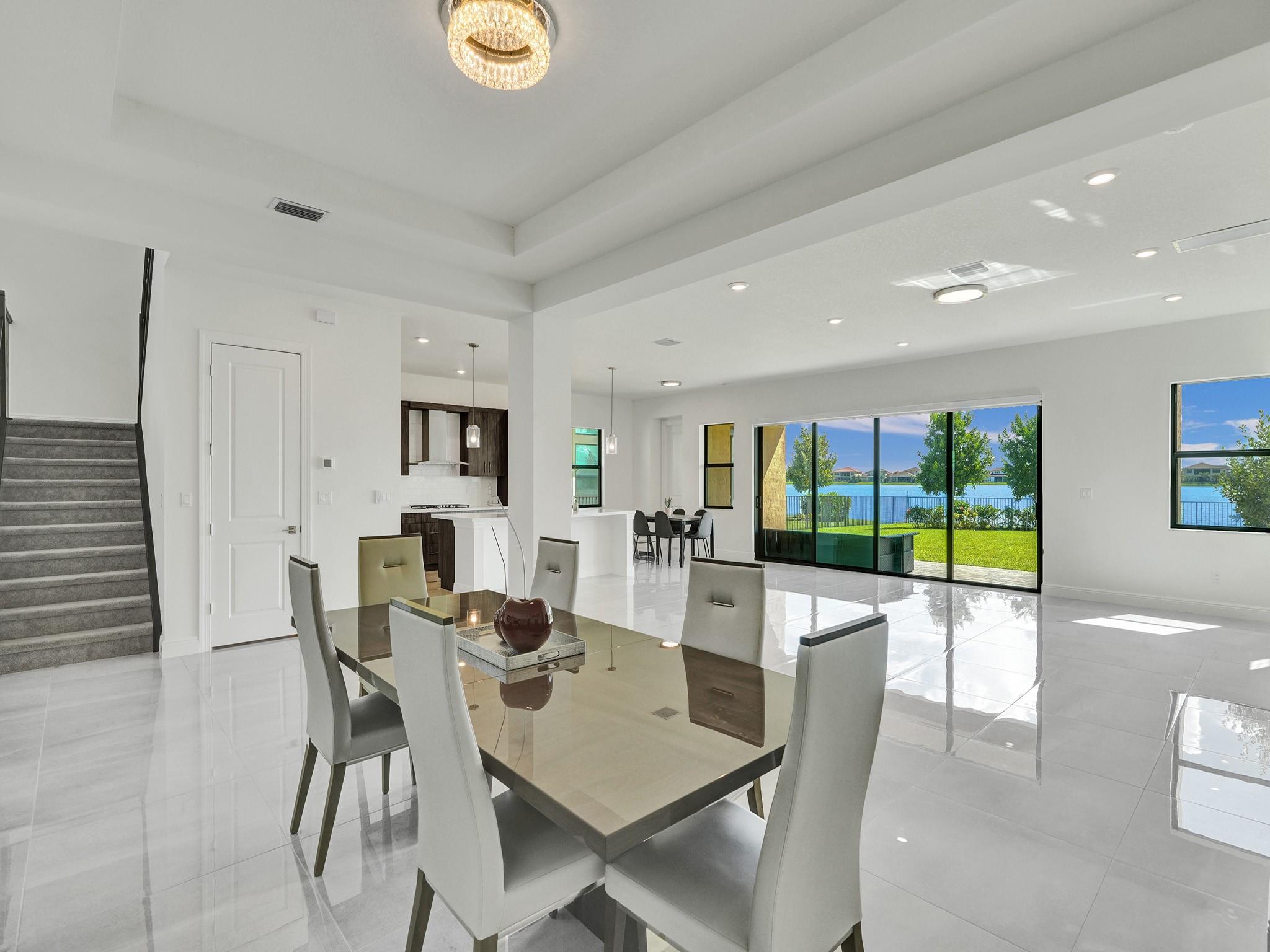 9040 W Parkland Bay Trl
