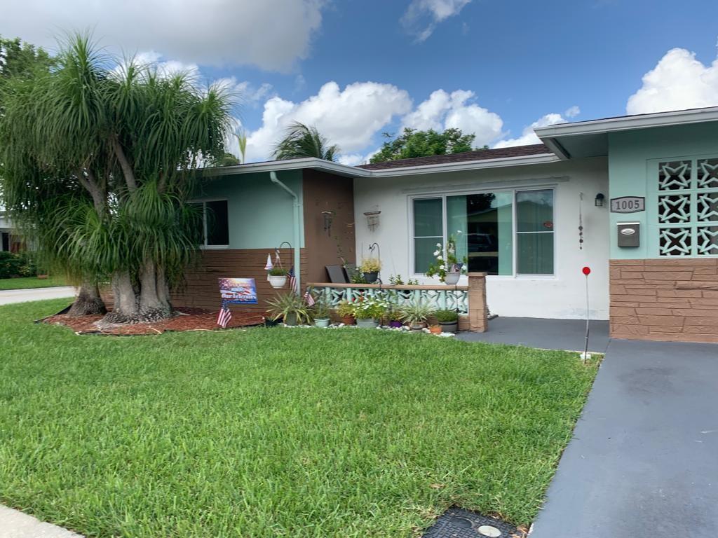 1005 NW 66th Ter