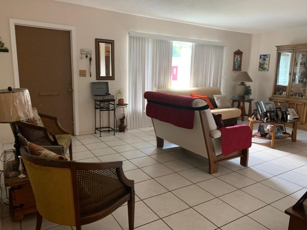 1005 NW 66th Ter