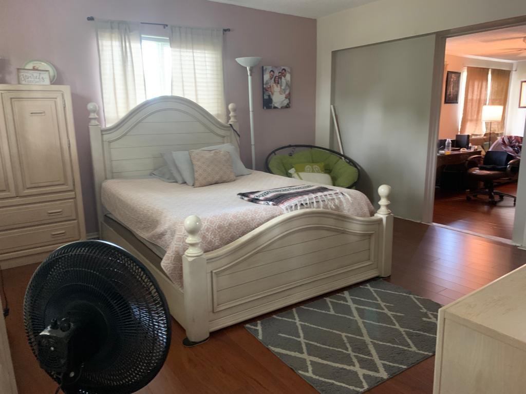 1005 NW 66th Ter
