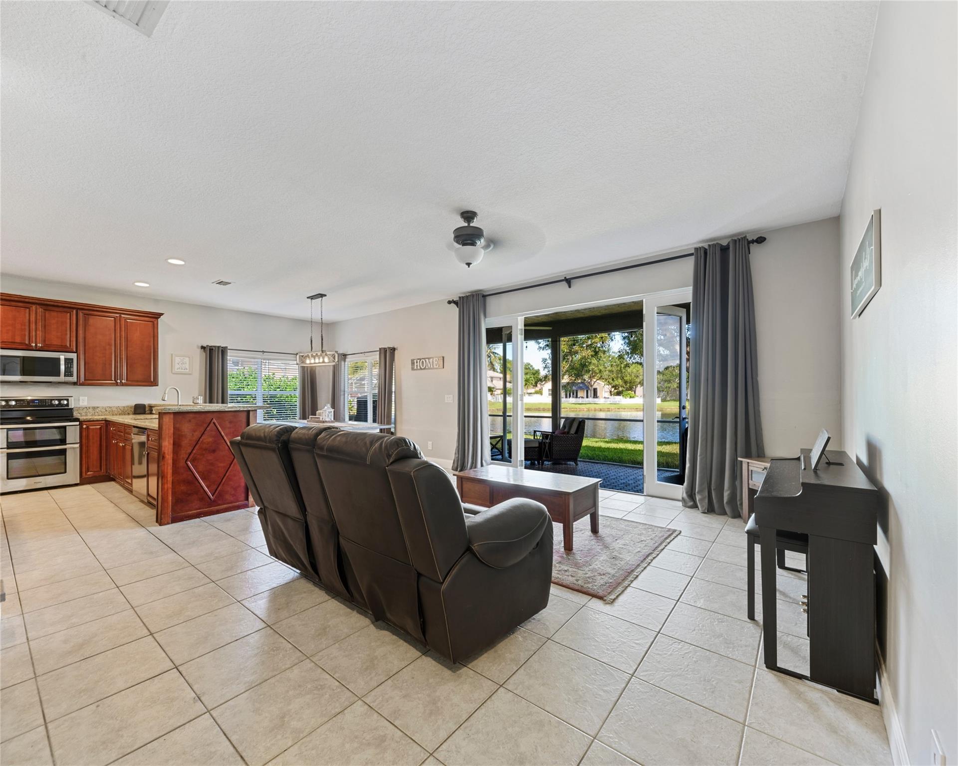 4847 NW 57th Mnr