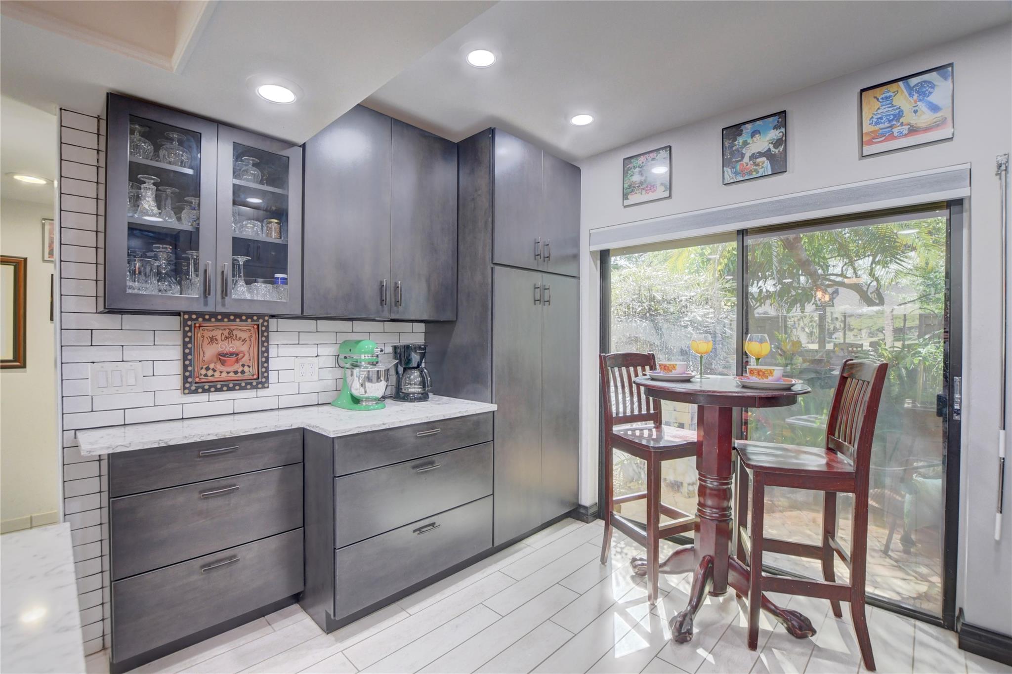 2159 WOODLANDS WAY, #2159