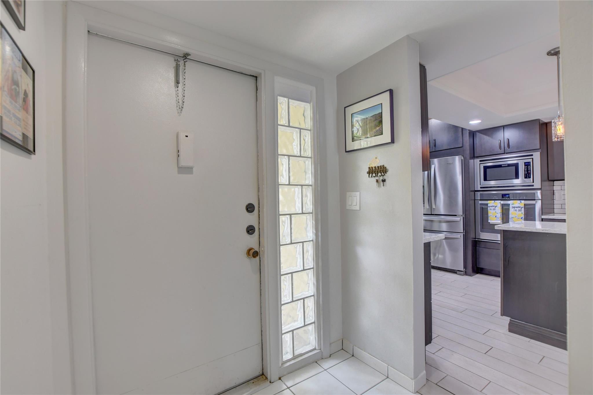 2159 WOODLANDS WAY, #2159