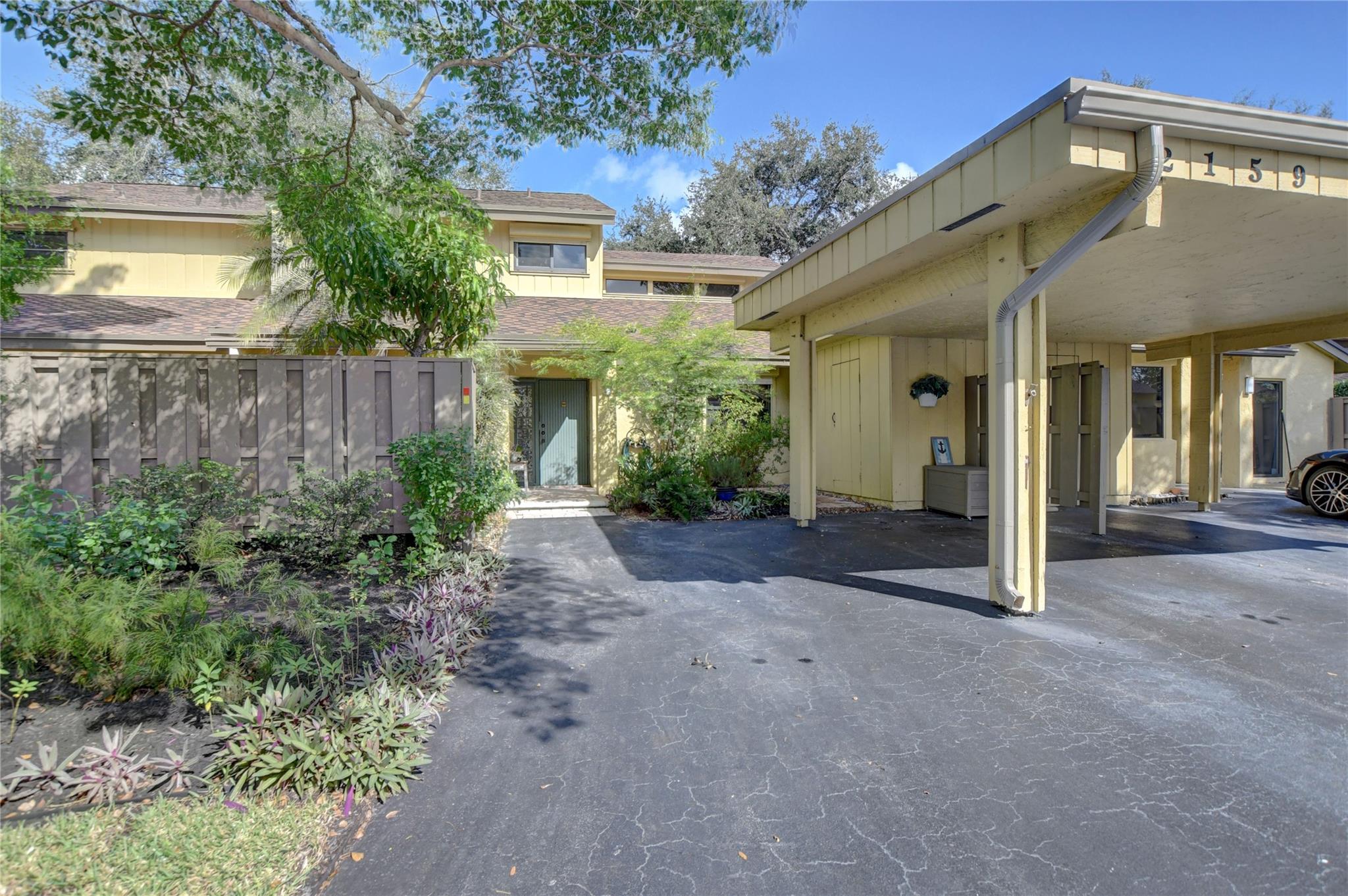 2159 WOODLANDS WAY, #2159