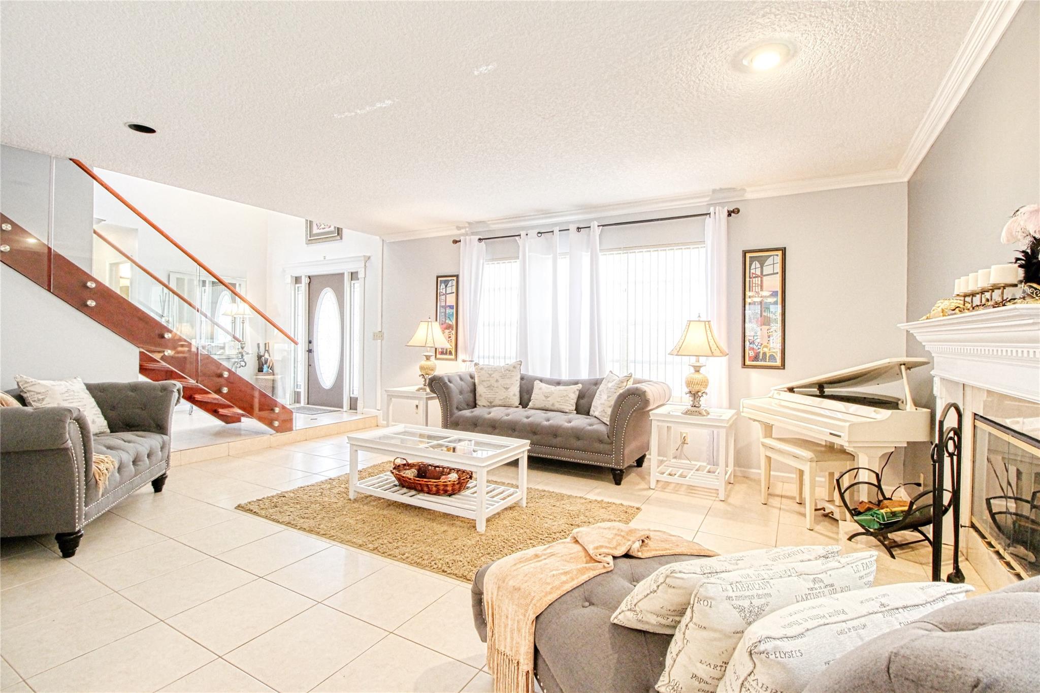 4524 NW 50th Ct