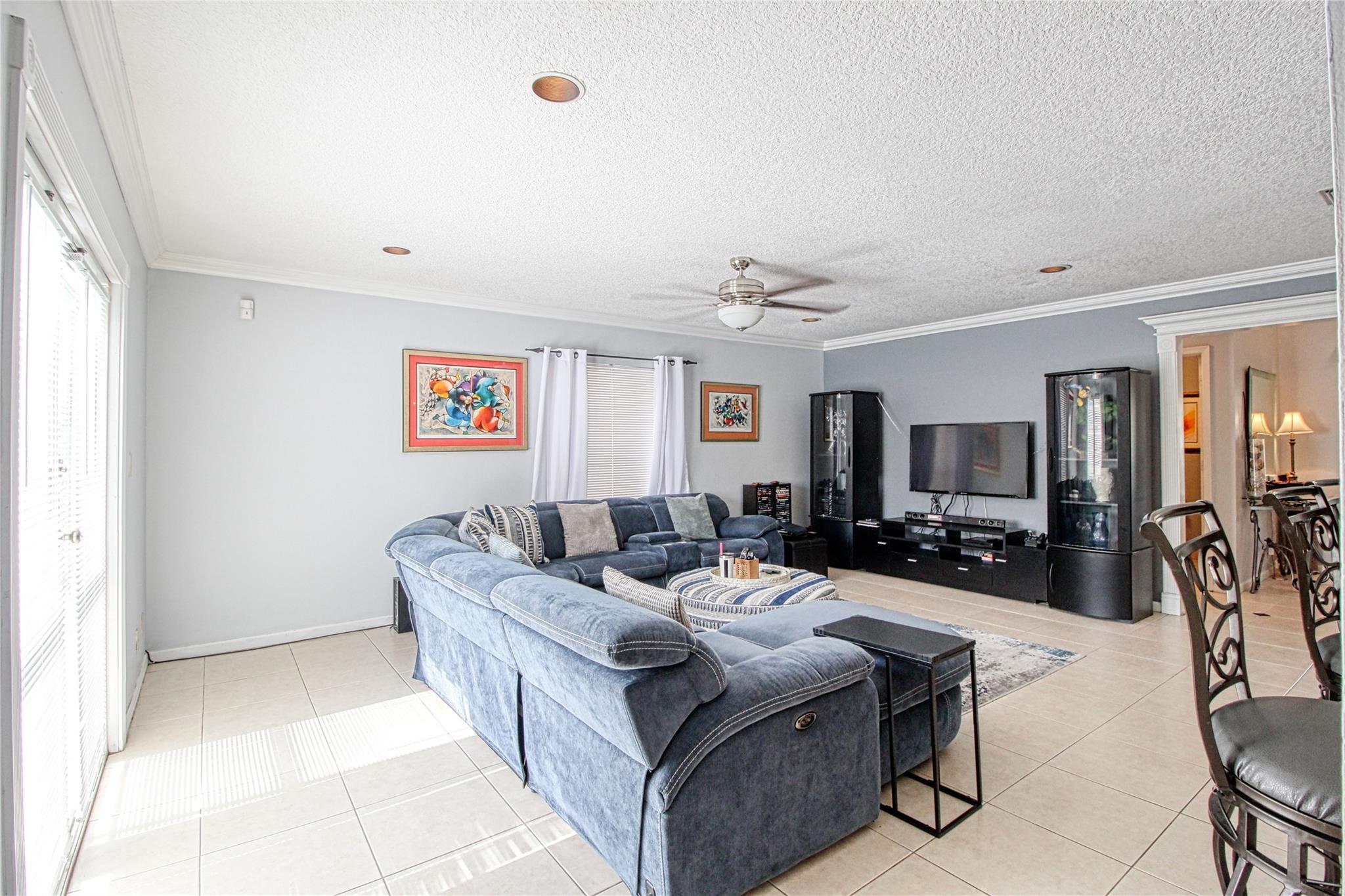 4524 NW 50th Ct