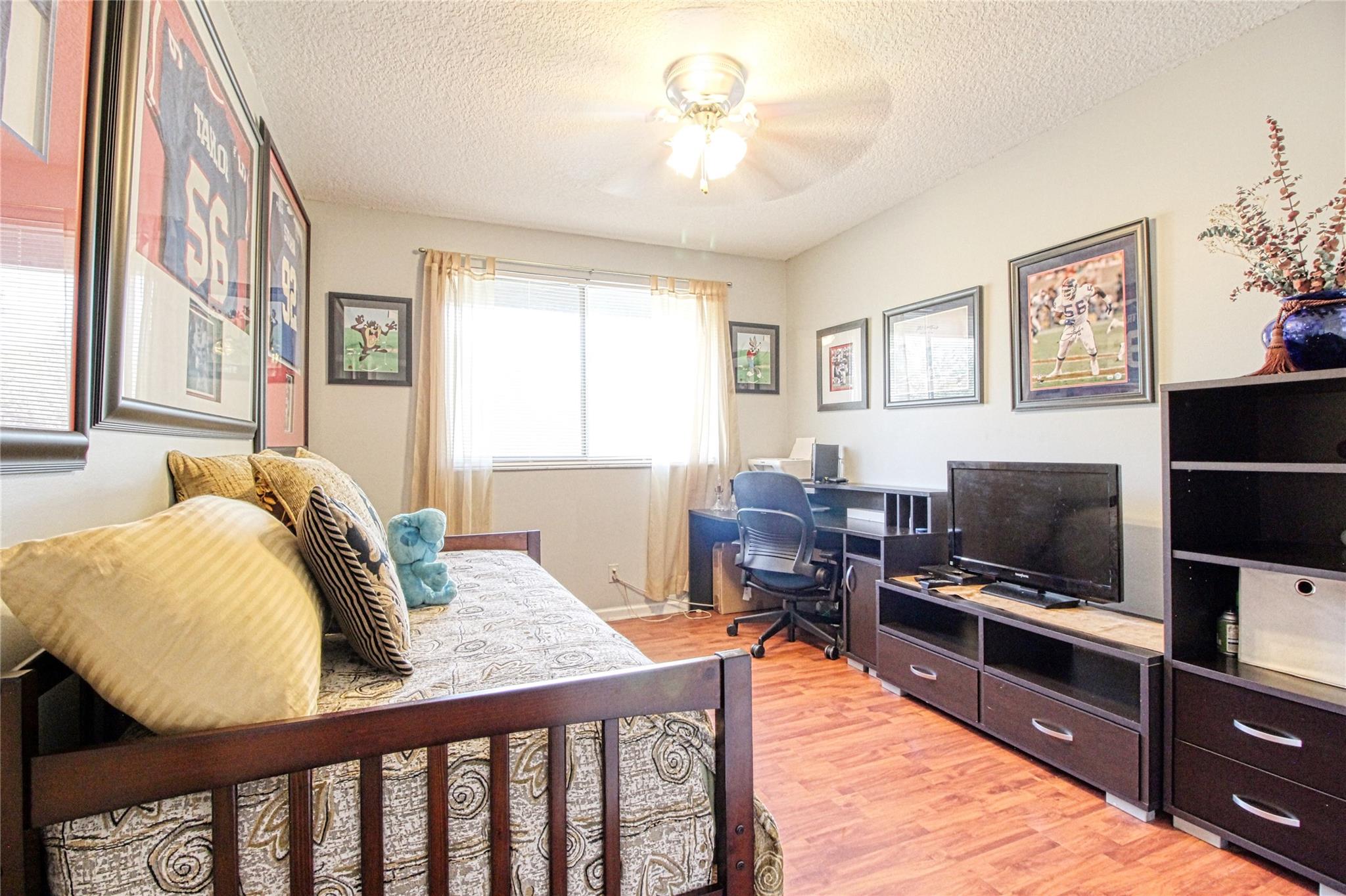 4524 NW 50th Ct