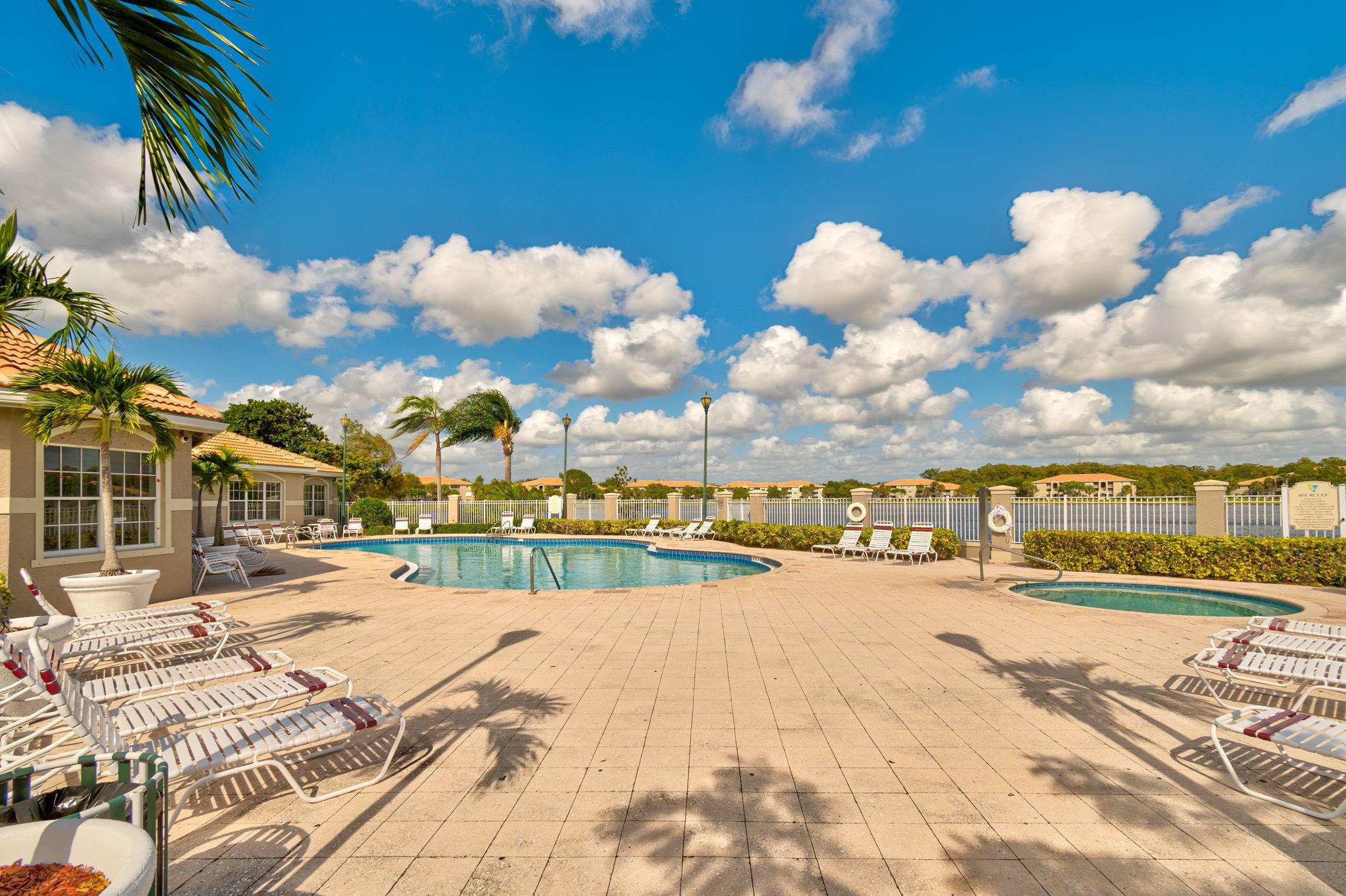 5035 Wiles Rd, #208