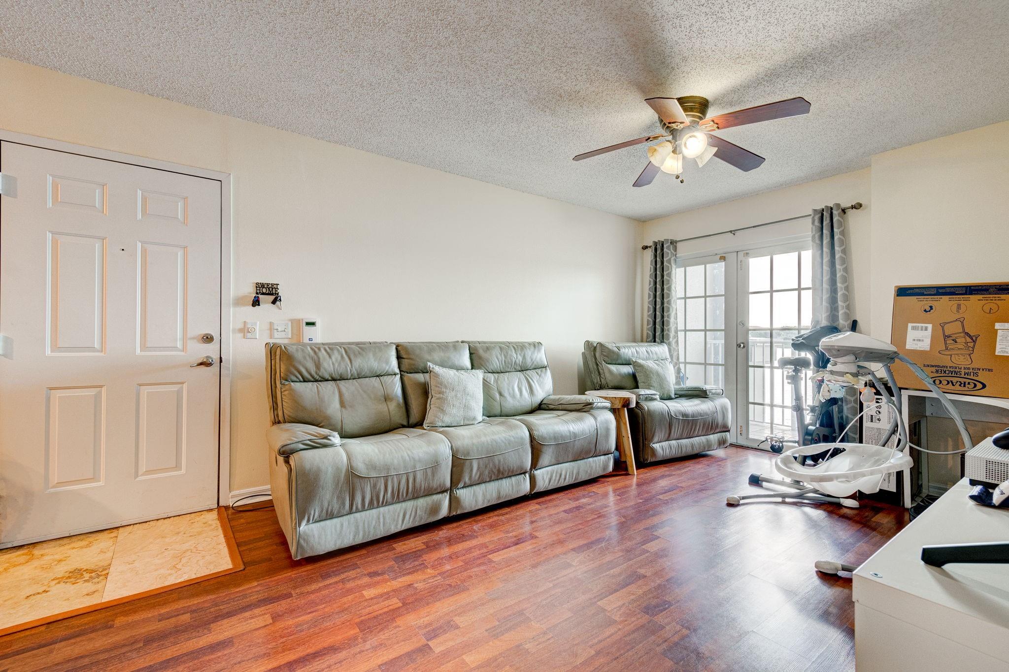 5035 Wiles Rd, #208
