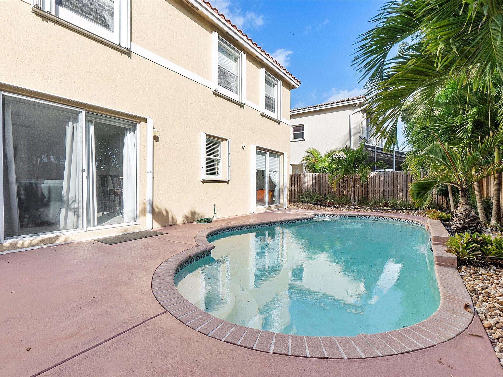 4410 NW 45th Ter