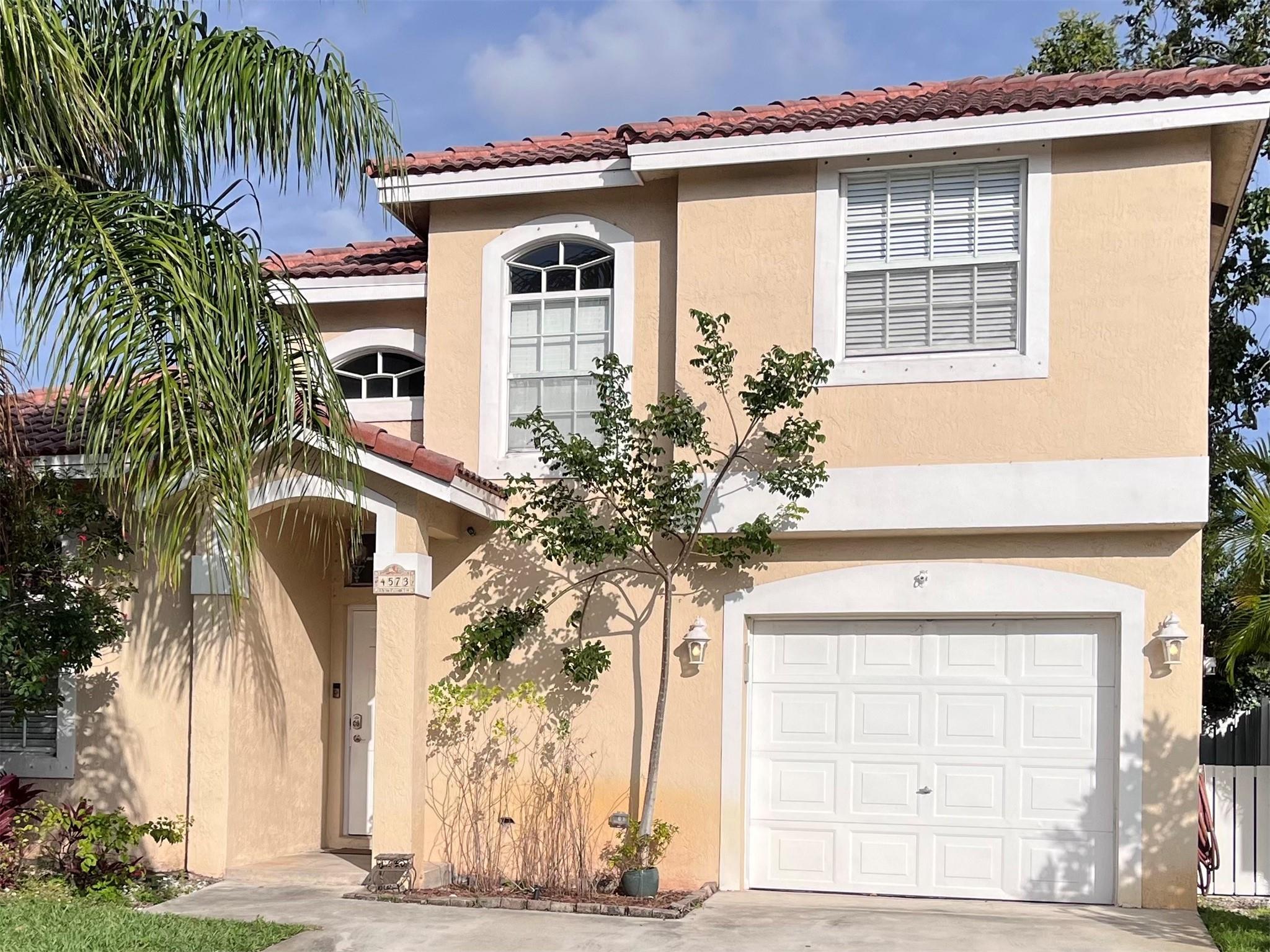4573 NW 60th St