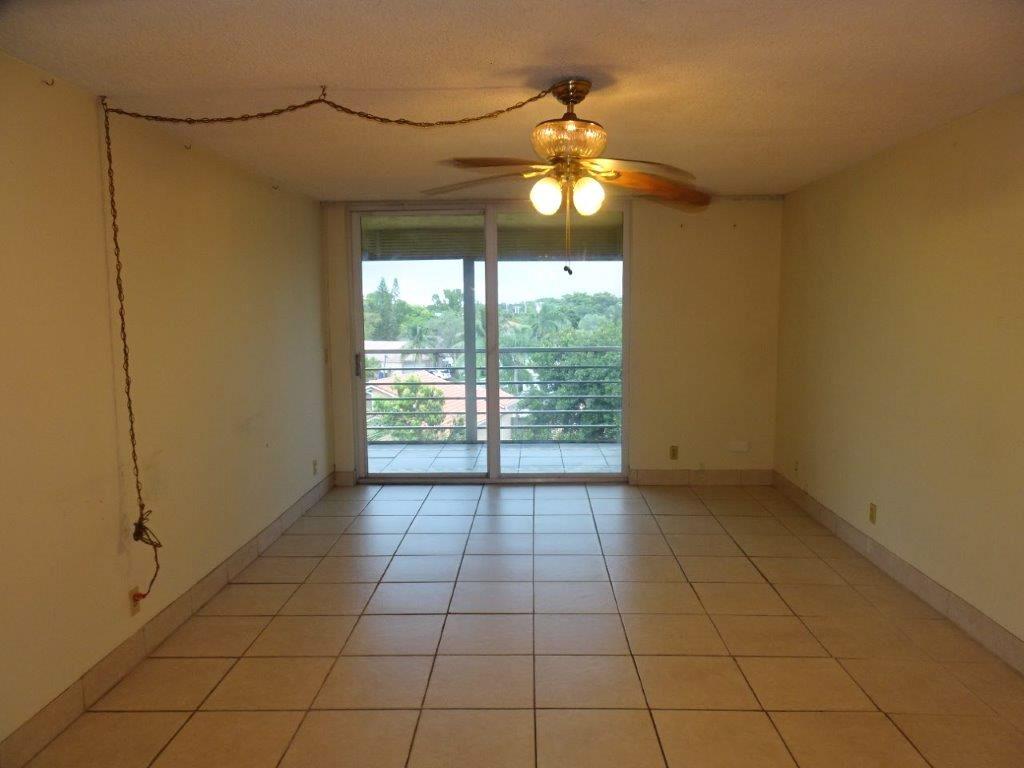 3251 Holiday Springs Blvd, #401