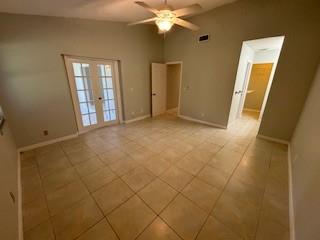 5 COLUMBIA Ct