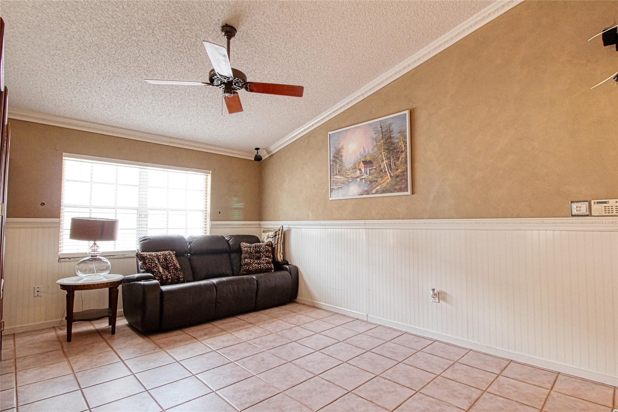 3410 NW 78th Ave