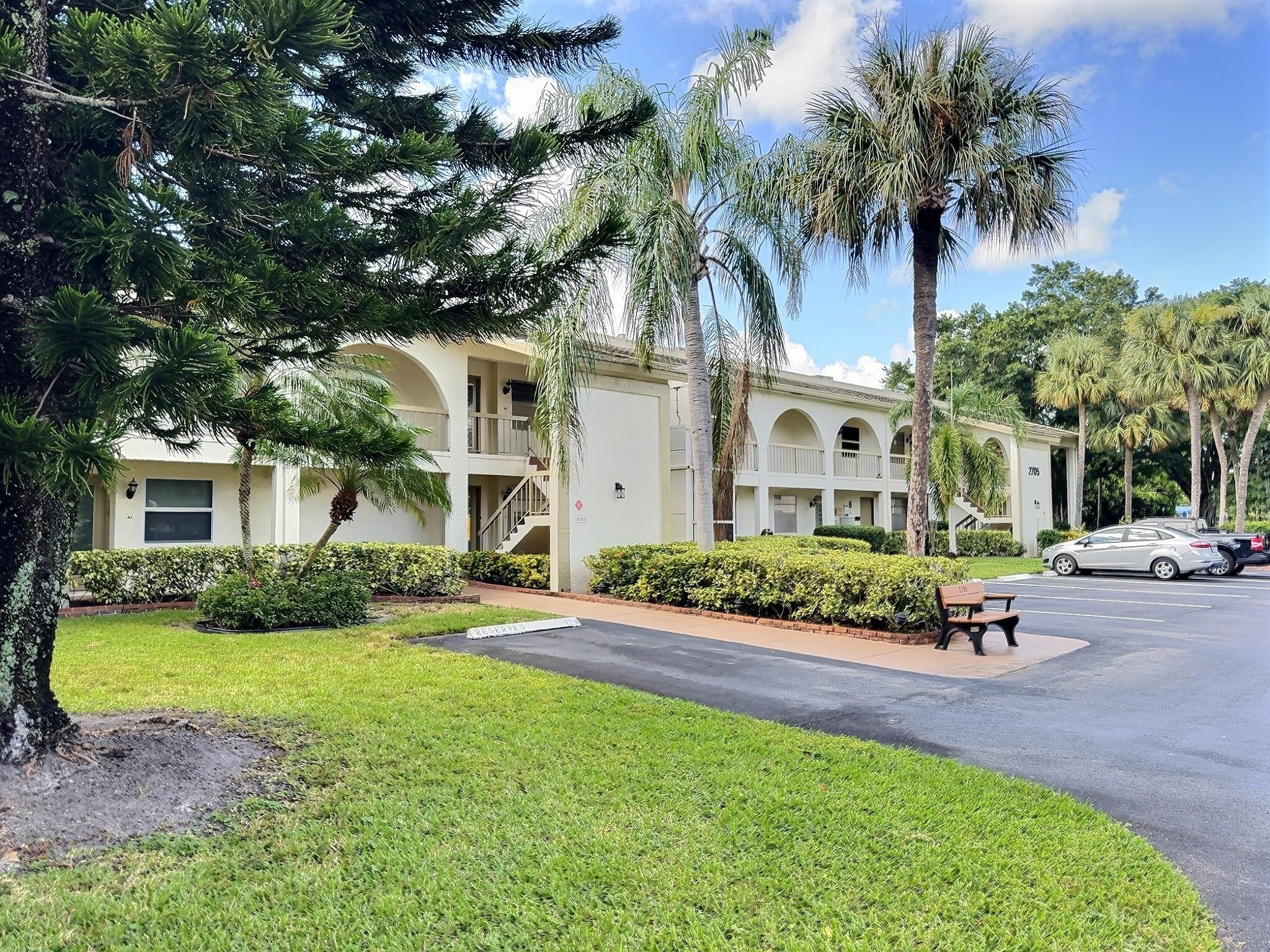 2705 Nassau Bnd, #D2