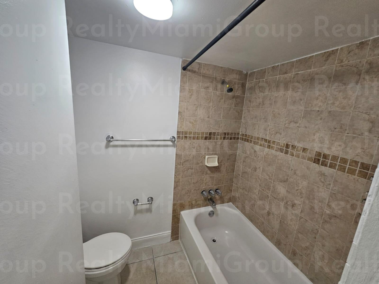 4334 NW 9th Ave, #9-1B