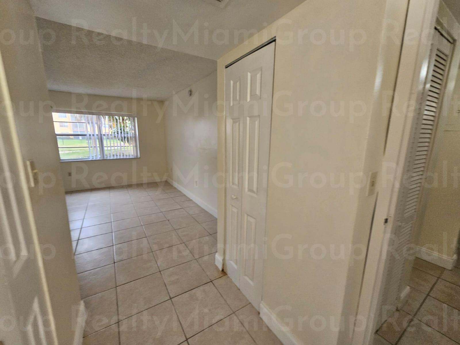 4334 NW 9th Ave, #9-1B