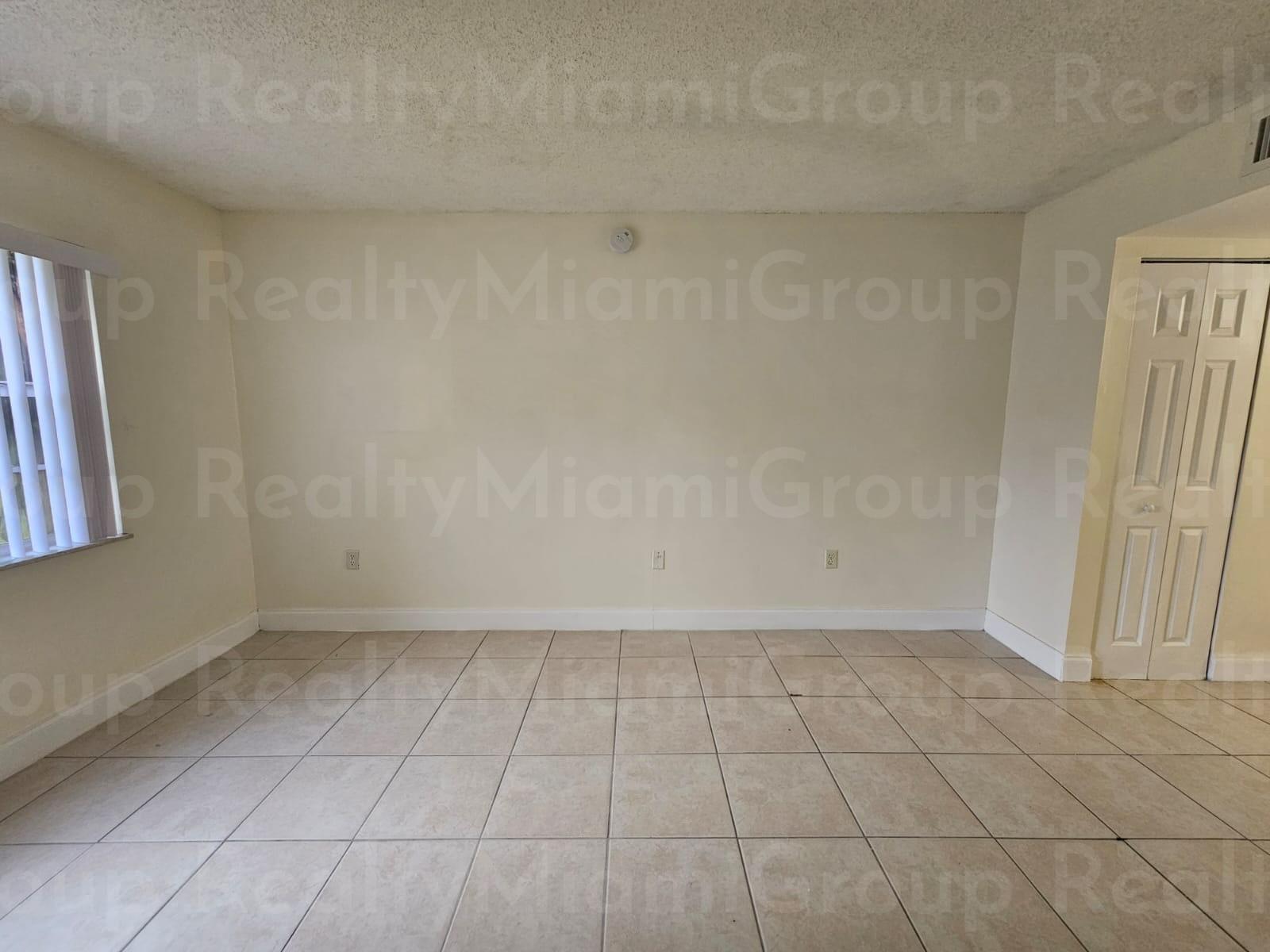 4334 NW 9th Ave, #9-1B