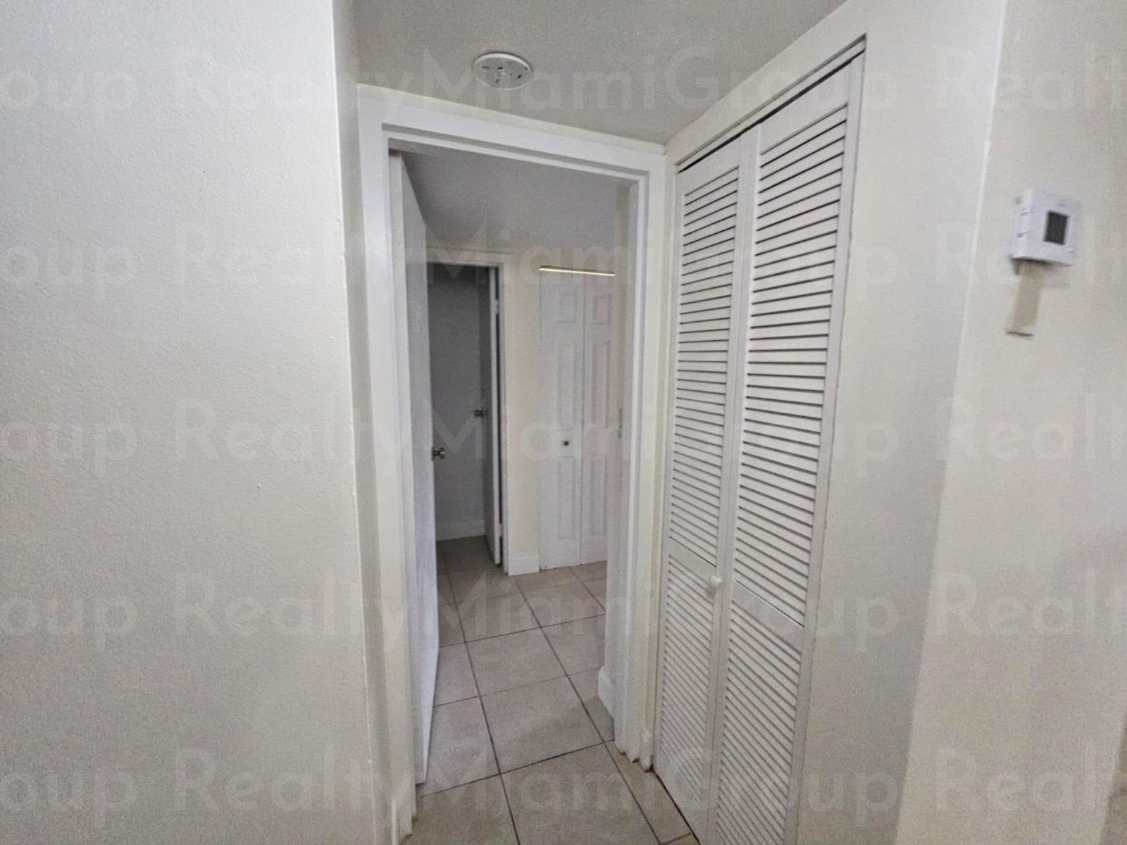 4334 NW 9th Ave, #9-1B