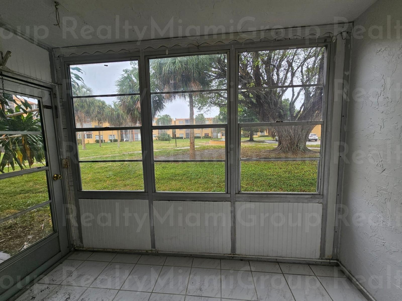 4334 NW 9th Ave, #9-1B