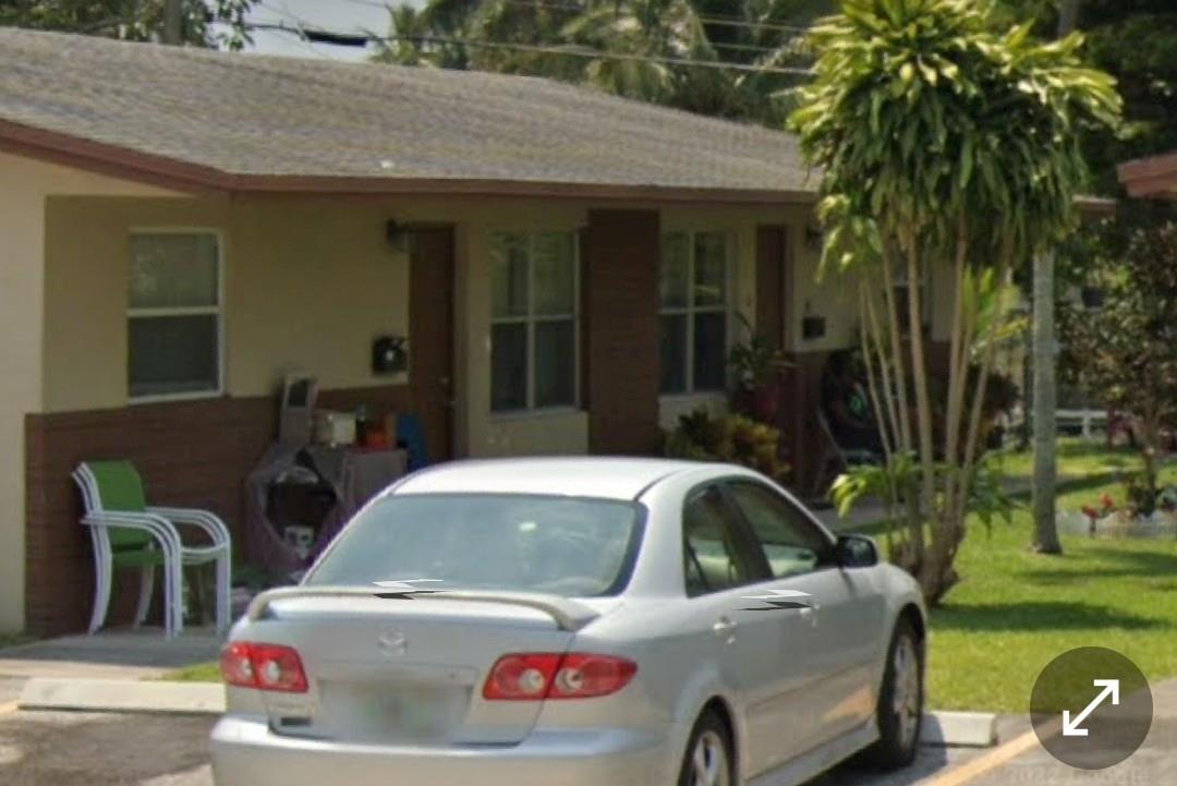 332-336 NE 44th St