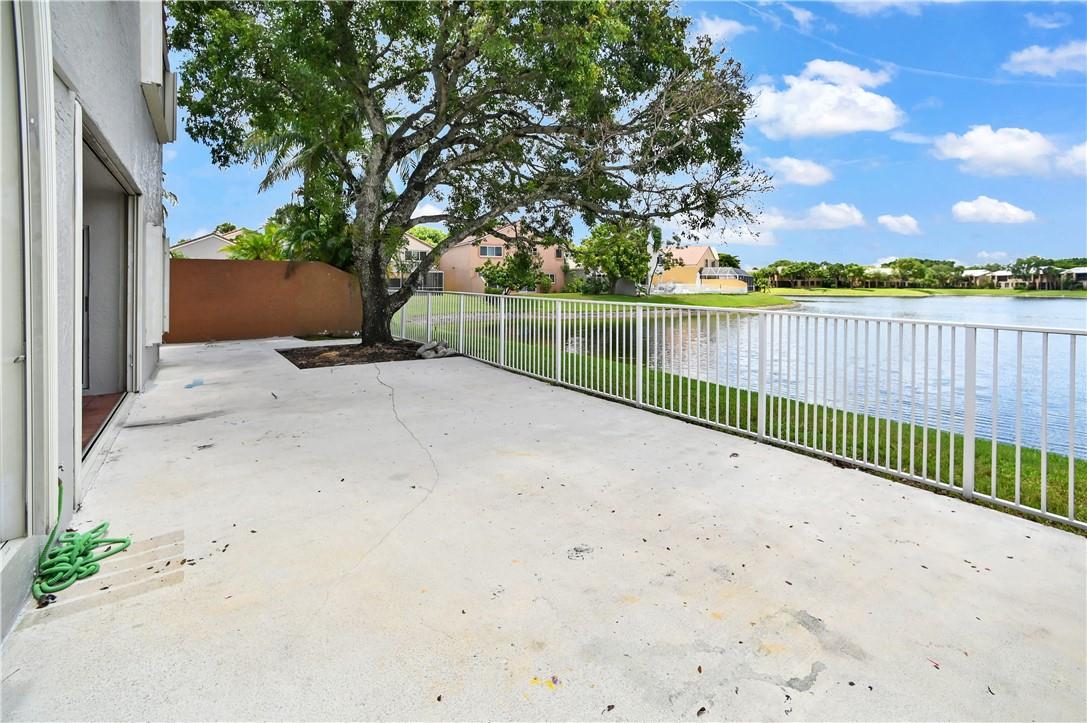 6310 NW 77th Ct