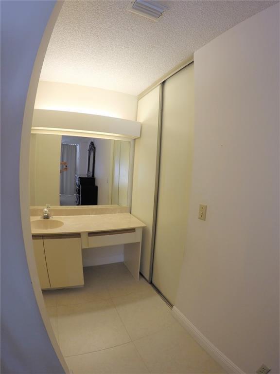 4632 Carambola Cir North, #2714