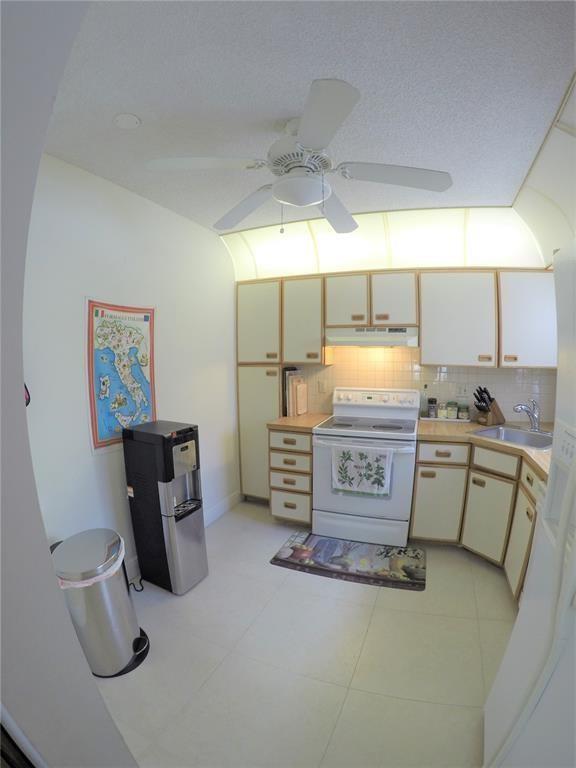 4632 Carambola Cir North, #2714