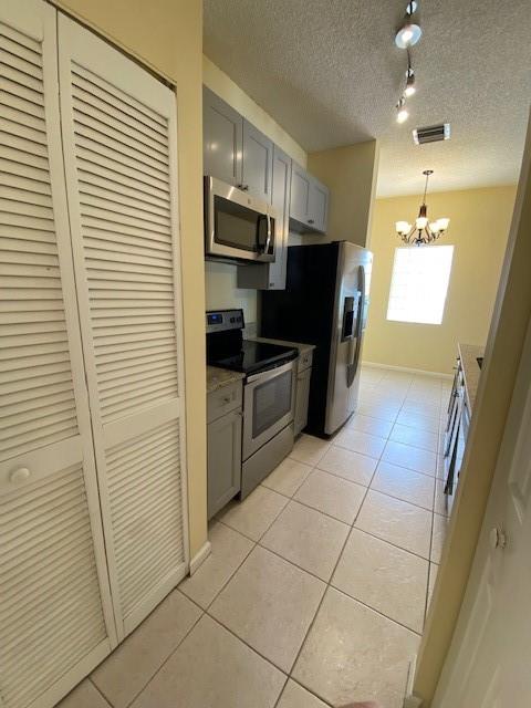 4837 NW 19TH ST