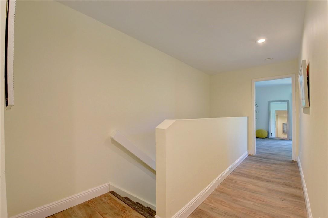 246 Avenue L