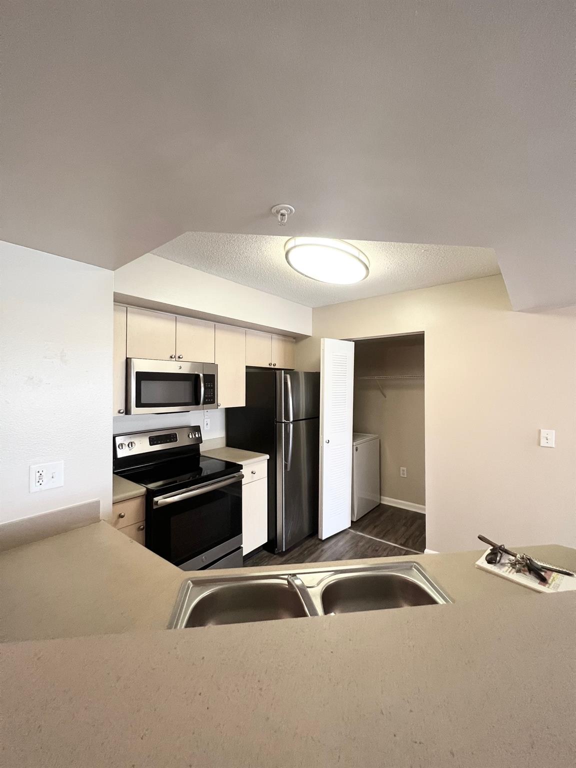 3760 NW Mediterranean Ln, #212