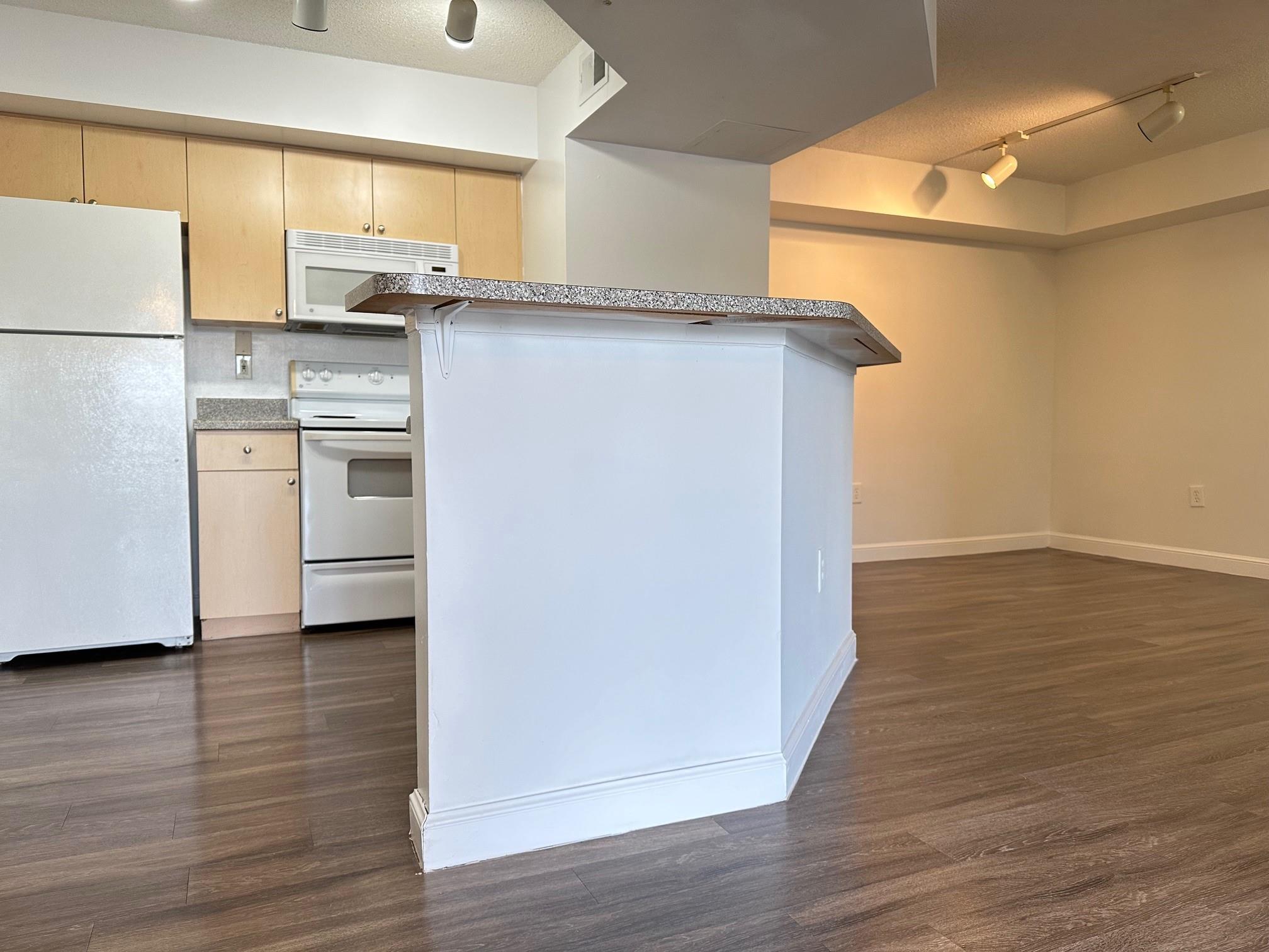 3760 NW Mediterranean Ln, #212