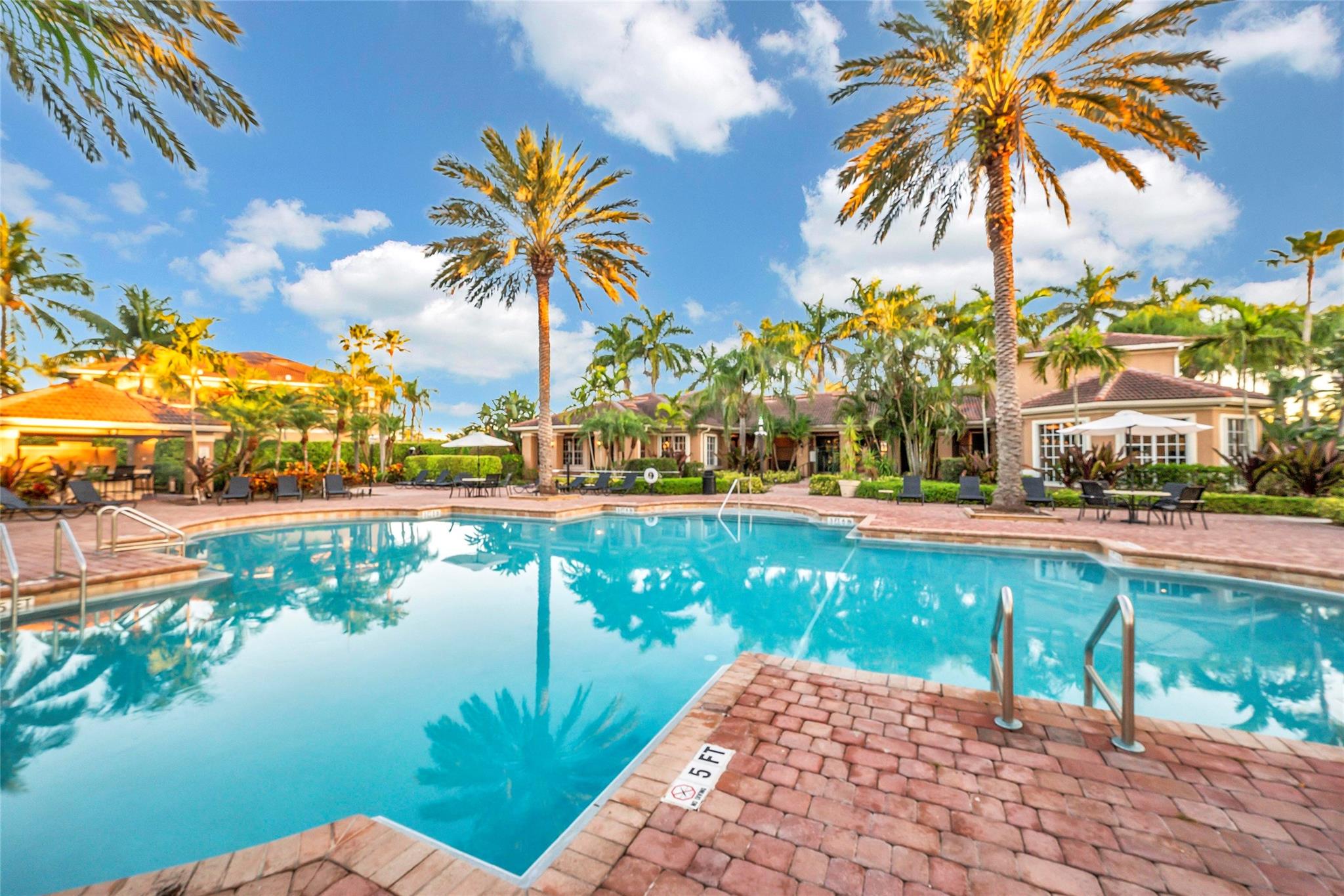 3760 NW Mediterranean Ln, #212
