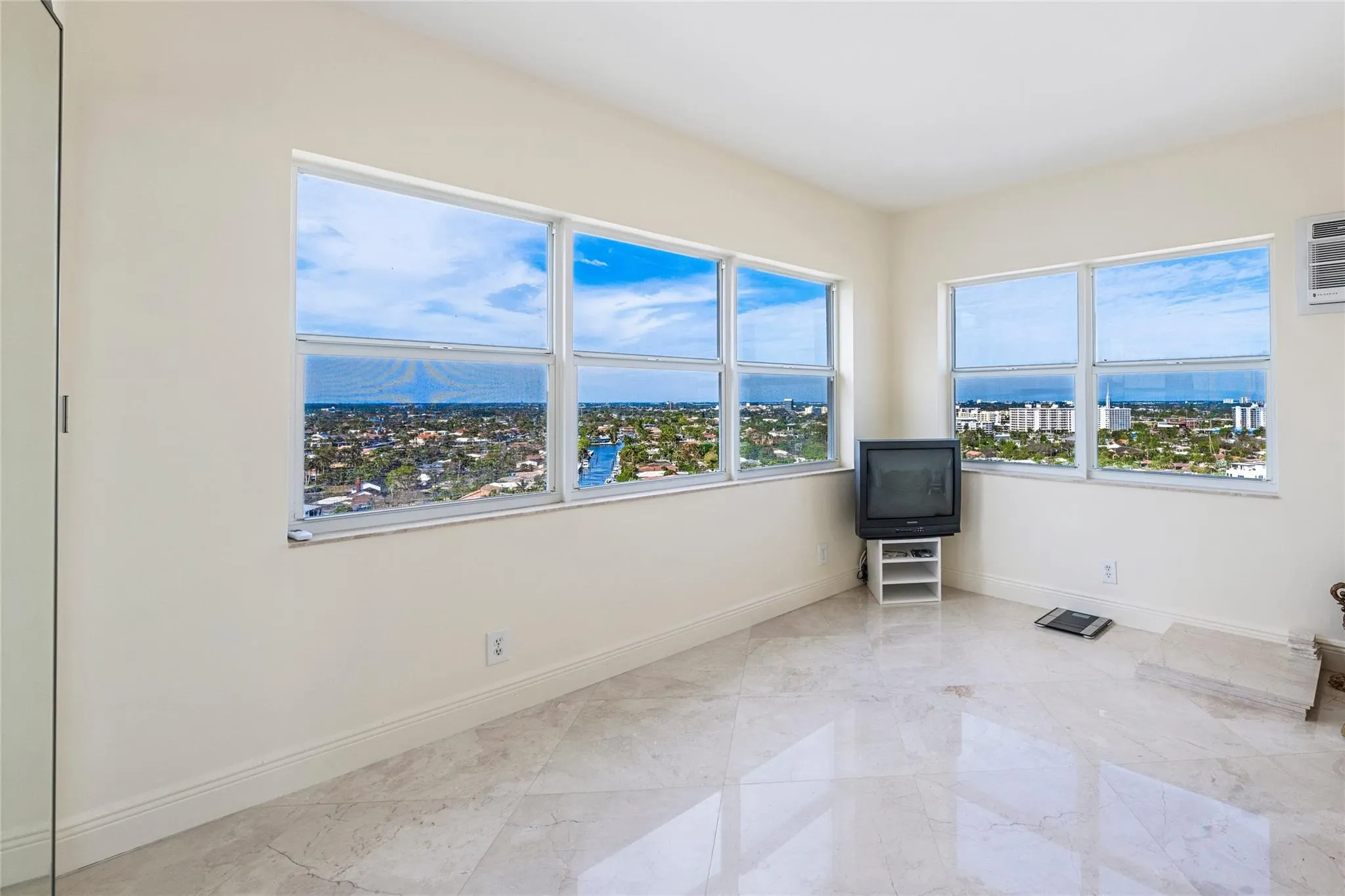 4050 N Ocean Dr, #1601