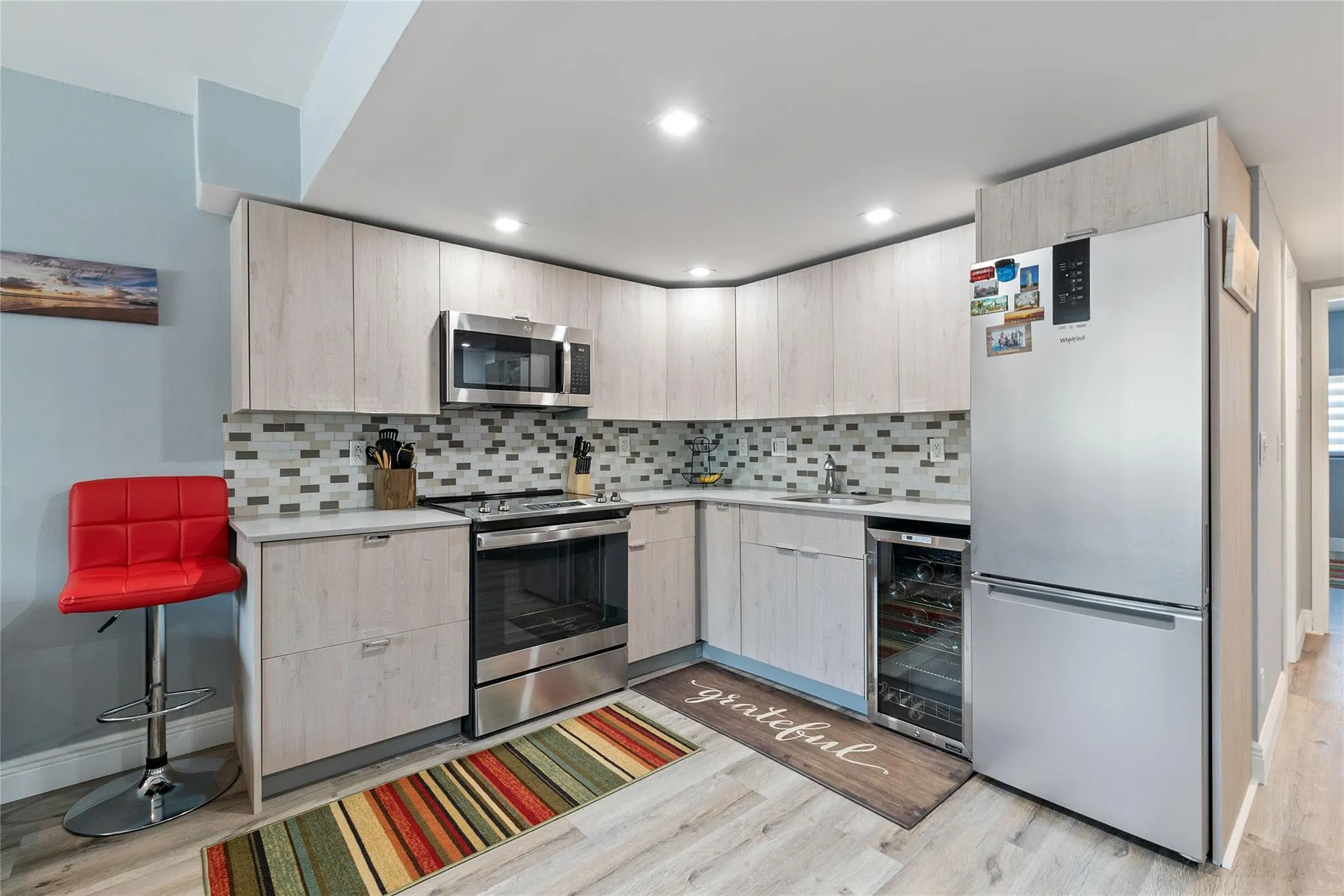 1901 N Andrews Ave, #102