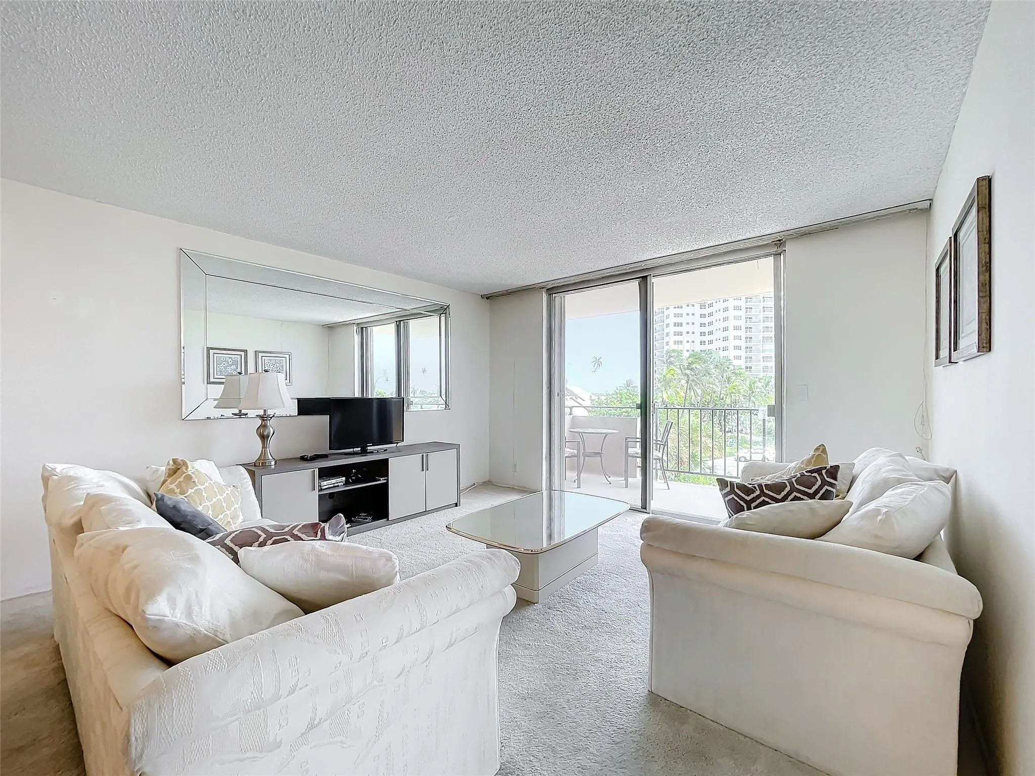 2000 S Ocean Blvd, #3L
