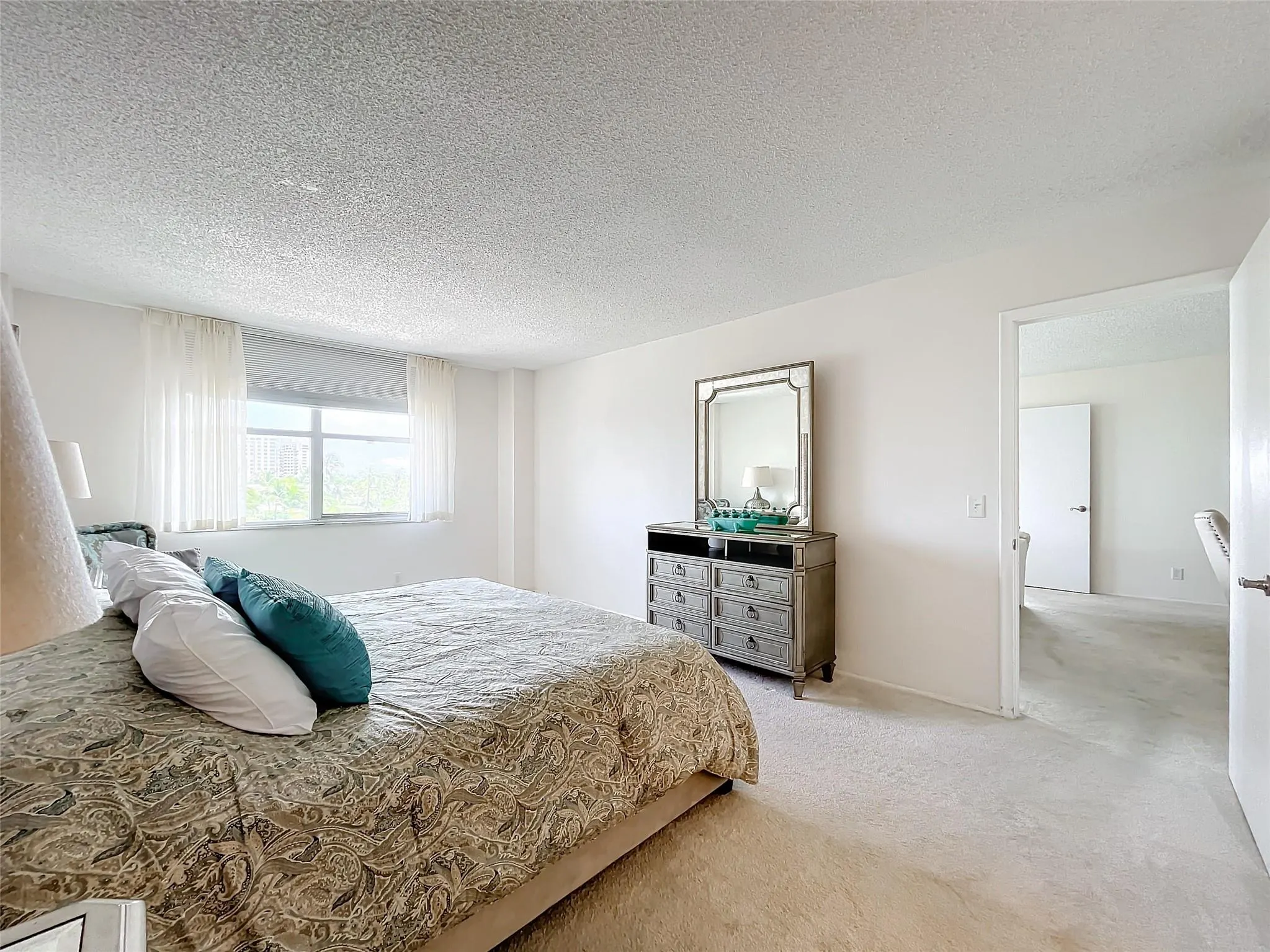 2000 S Ocean Blvd, #3L