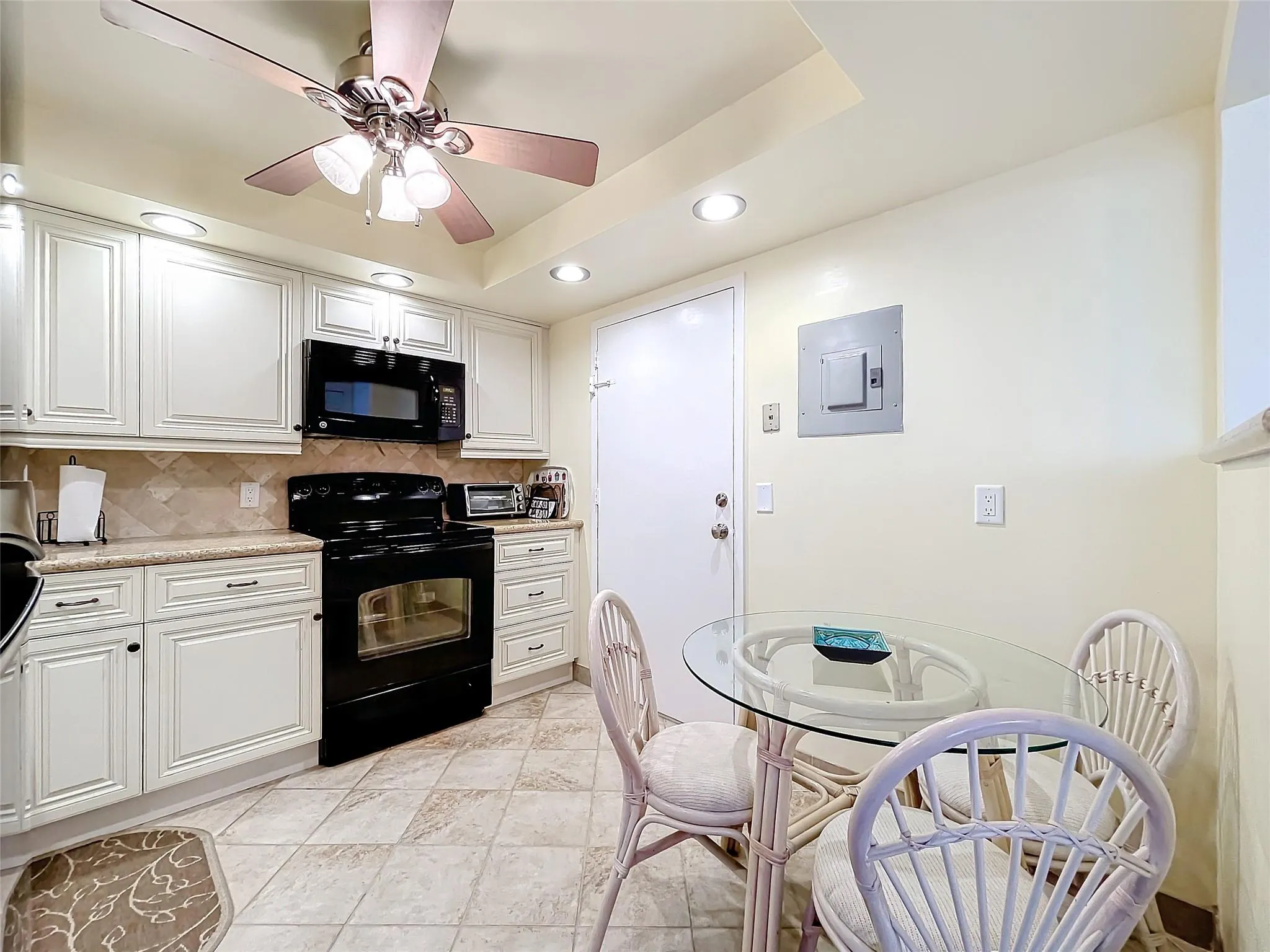 2000 S Ocean Blvd, #3L