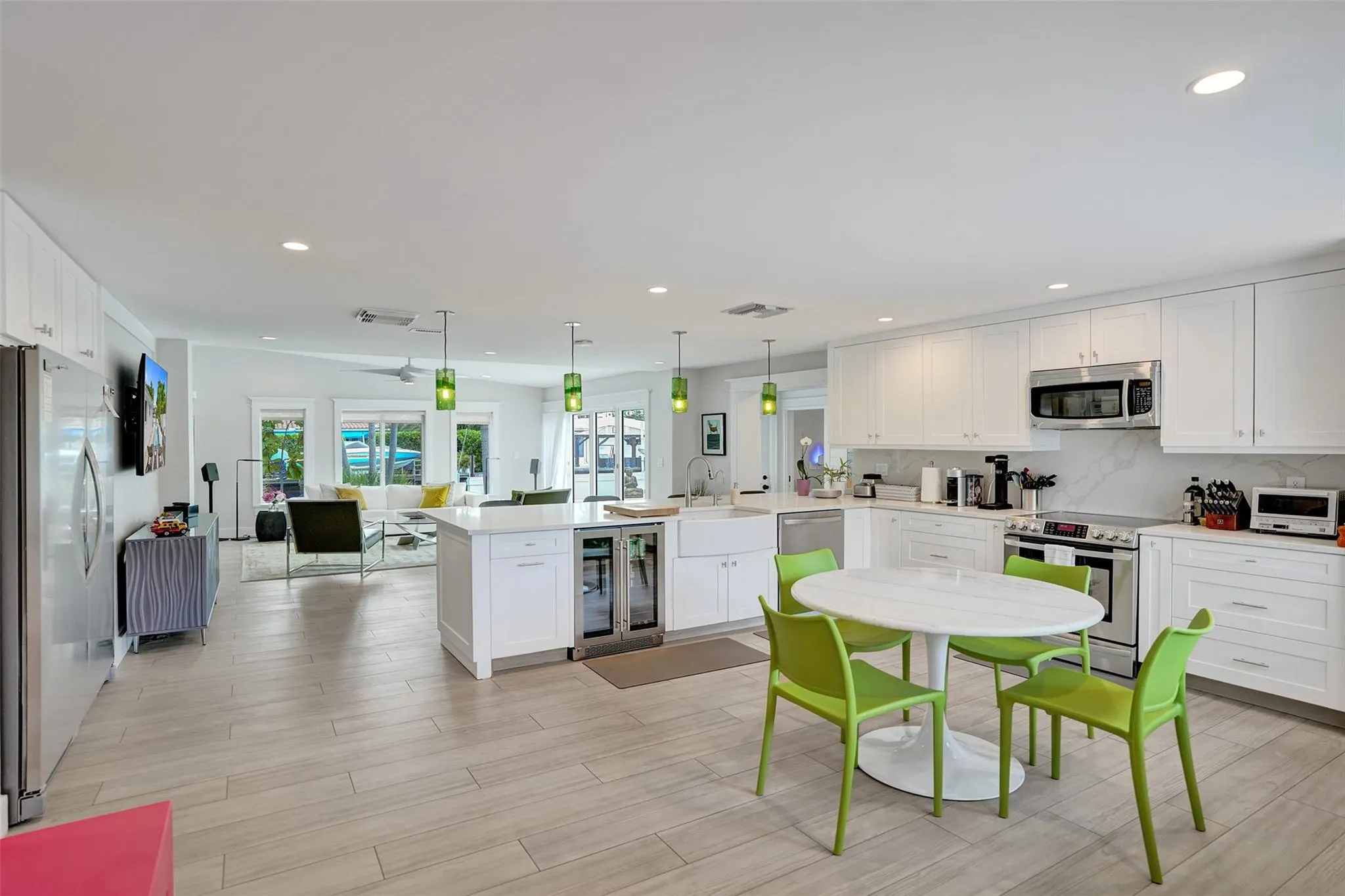 2409 NE 19th Ave