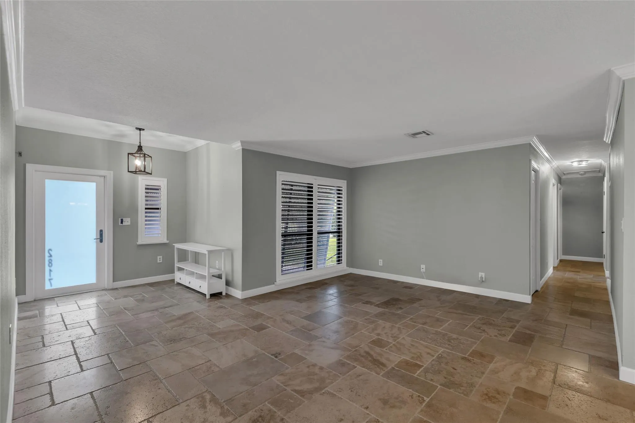 2817 NE 10th Ave