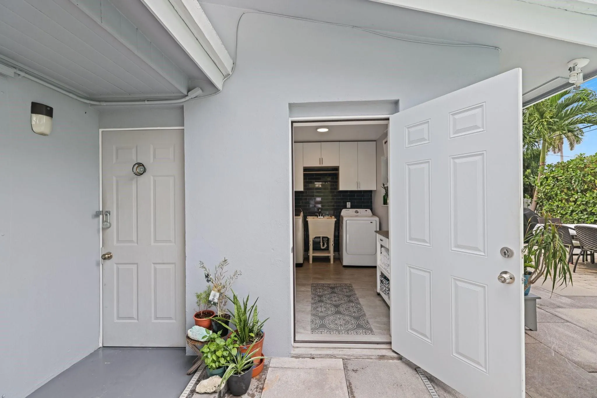 255 Corsair Ave