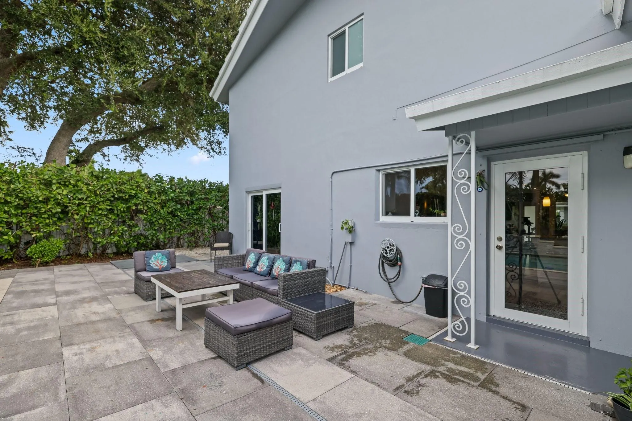 255 Corsair Ave