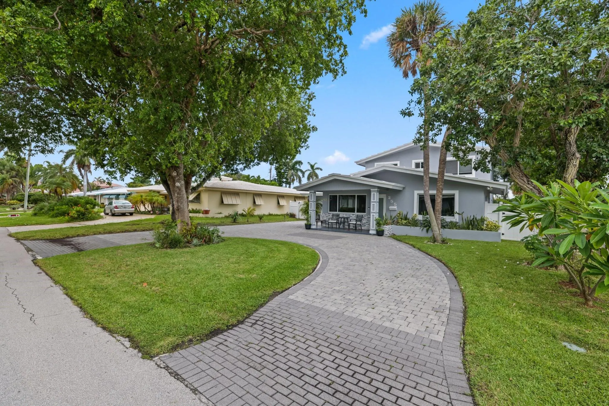 255 Corsair Ave