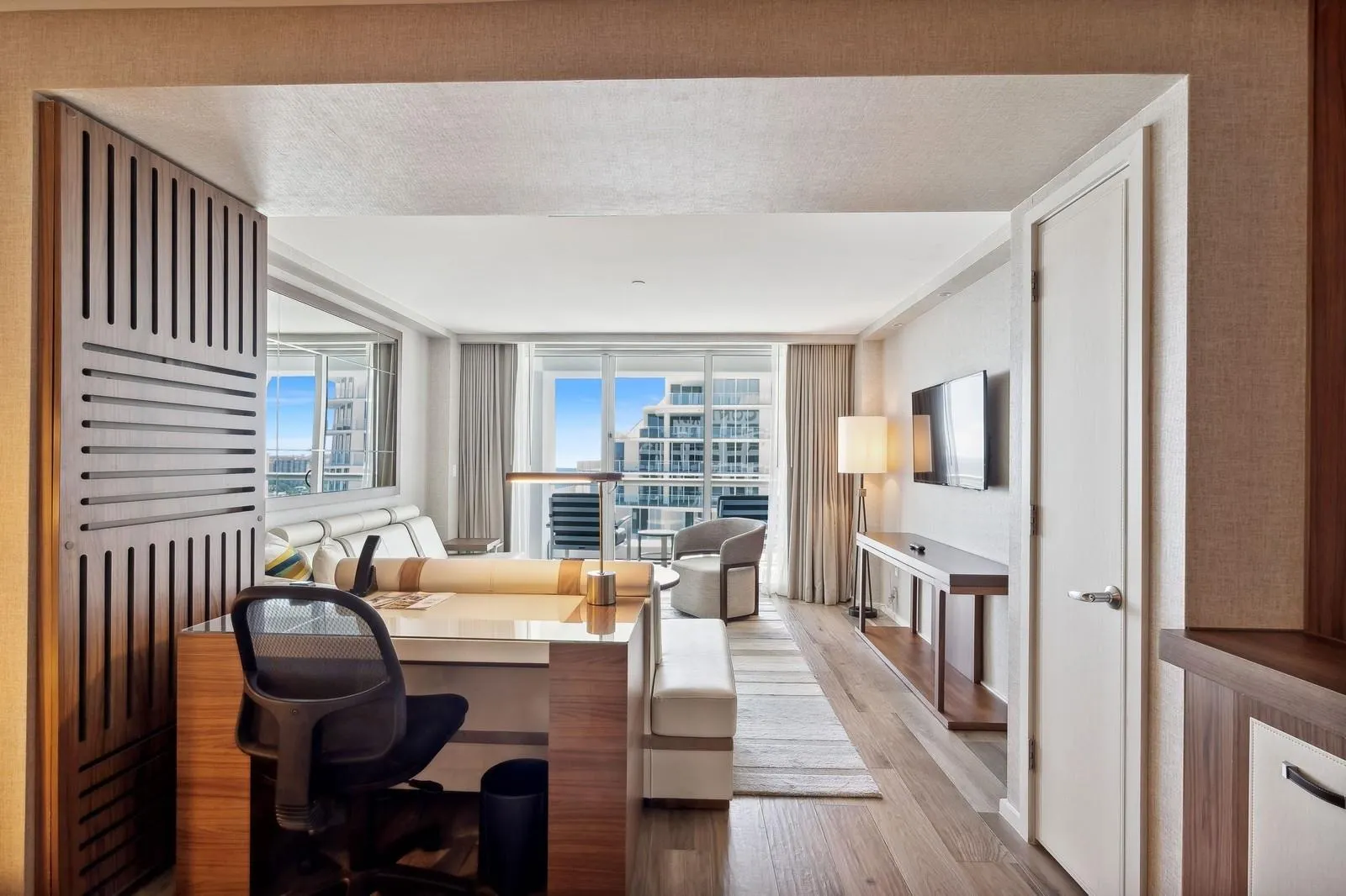 551 N Fort Lauderdale Beach Blvd, #R2211