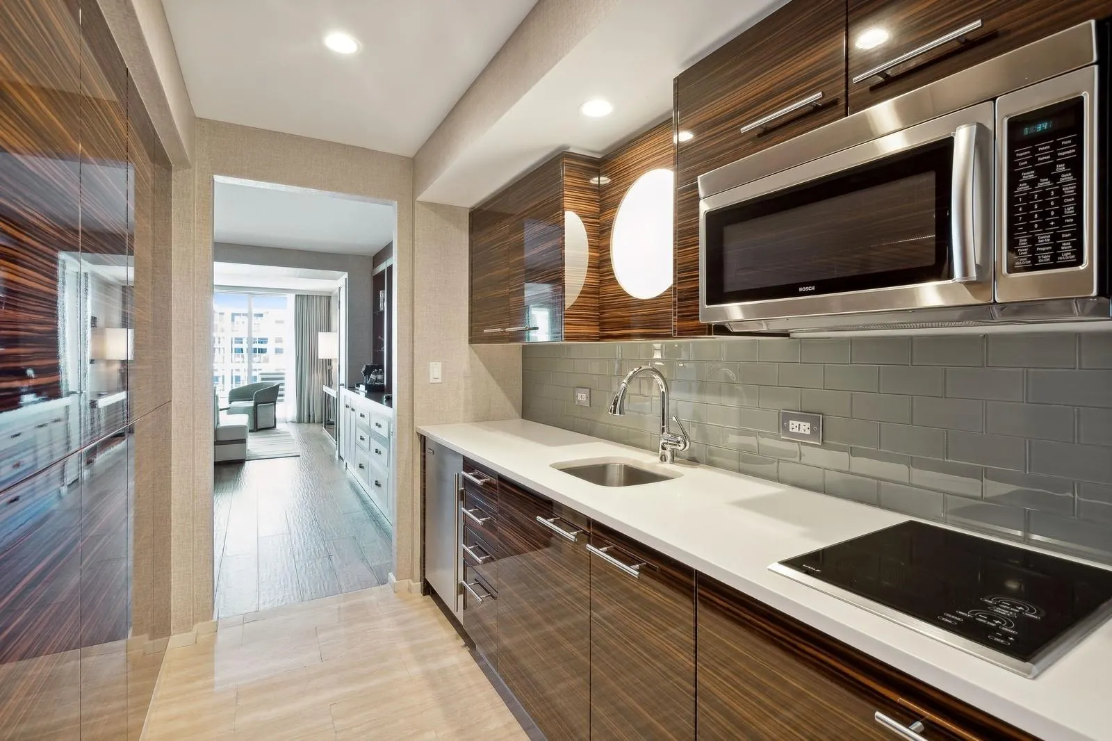 551 N Fort Lauderdale Beach Blvd, #R2211