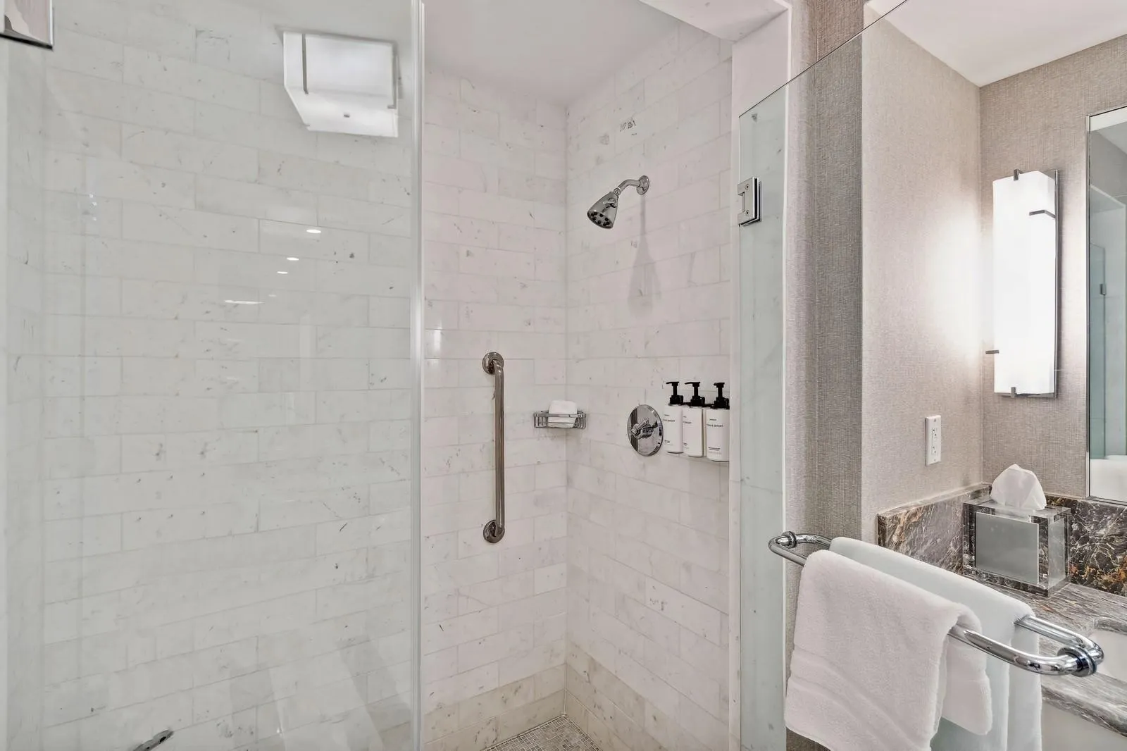 551 N Fort Lauderdale Beach Blvd, #R2211