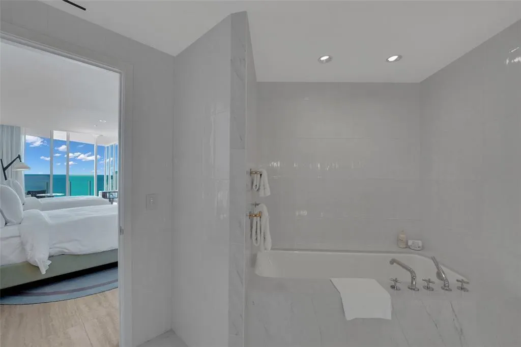 525 N Fort Lauderdale Beach Blvd, #1204