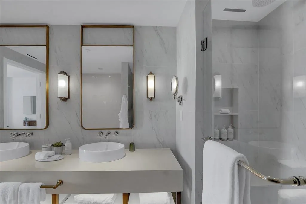 525 N Fort Lauderdale Beach Blvd, #1204